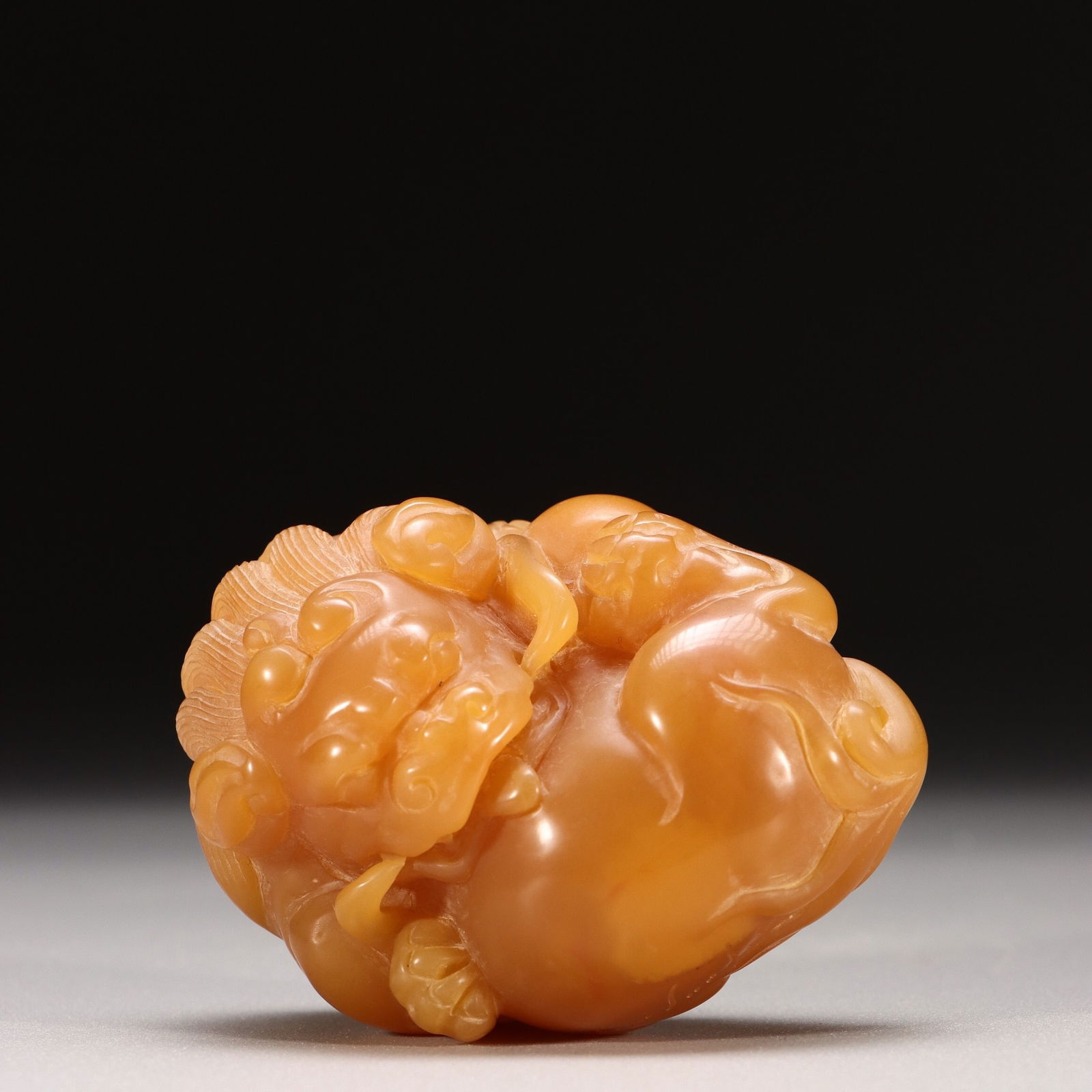 Yu Xuan -mark Tianhuang stone hand-held piece (1 of 2)