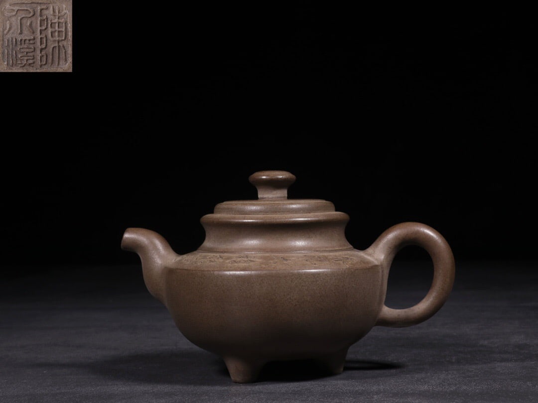 Chen Jiexi-mark on Purple Clay Teapot (1 of 5)