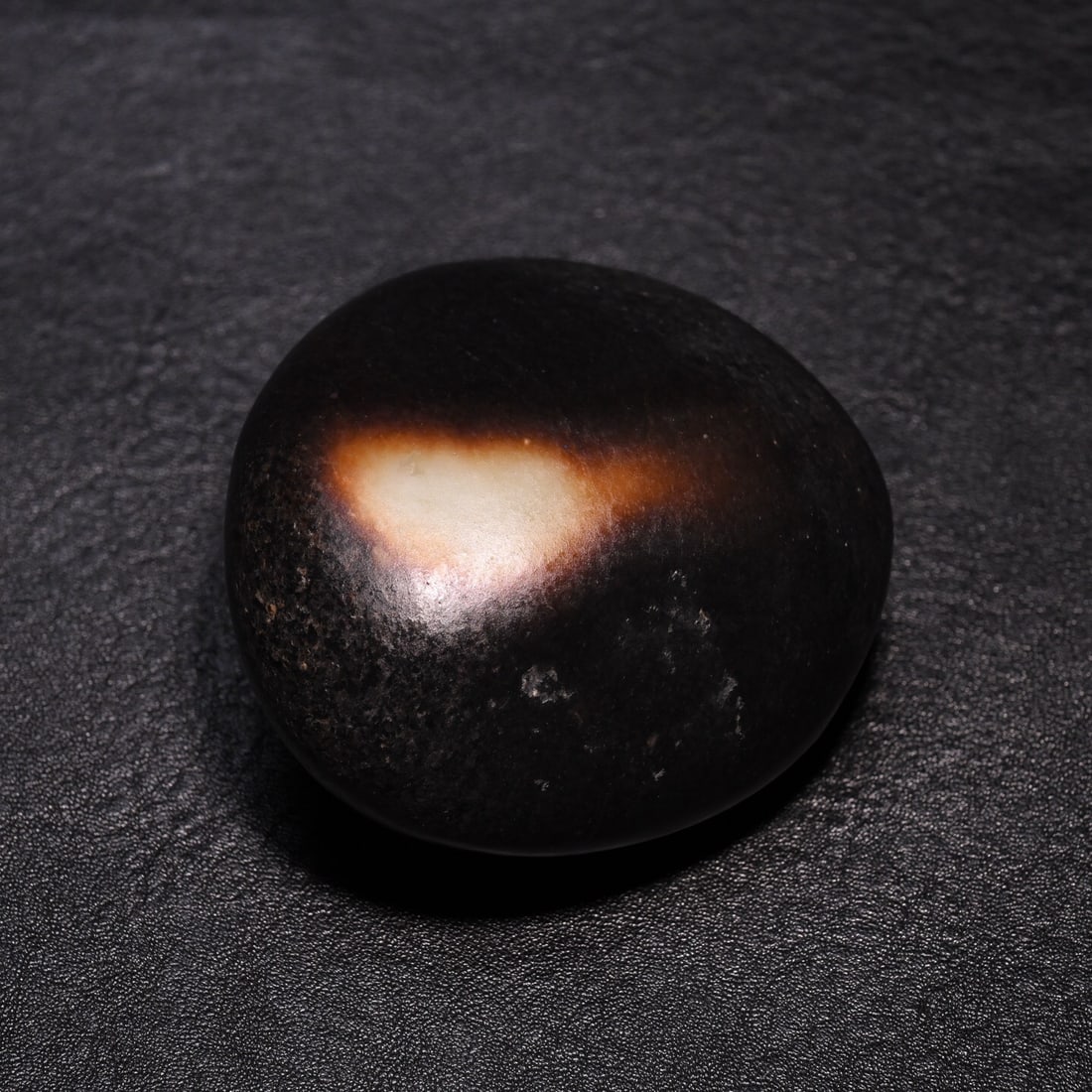 Hetian Jade Raw Stone: 7.4*7.5/343g