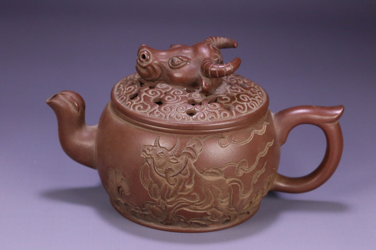 Zhu Kexin-mark on Purple Clay Teapot: 18.5*11.7*10.5