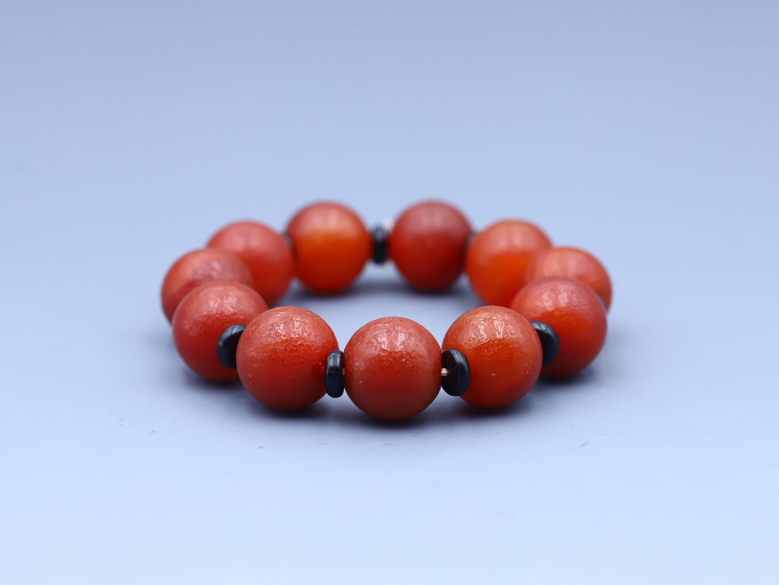 Qing Dynasty Red Agate Bracelet: 2/104g