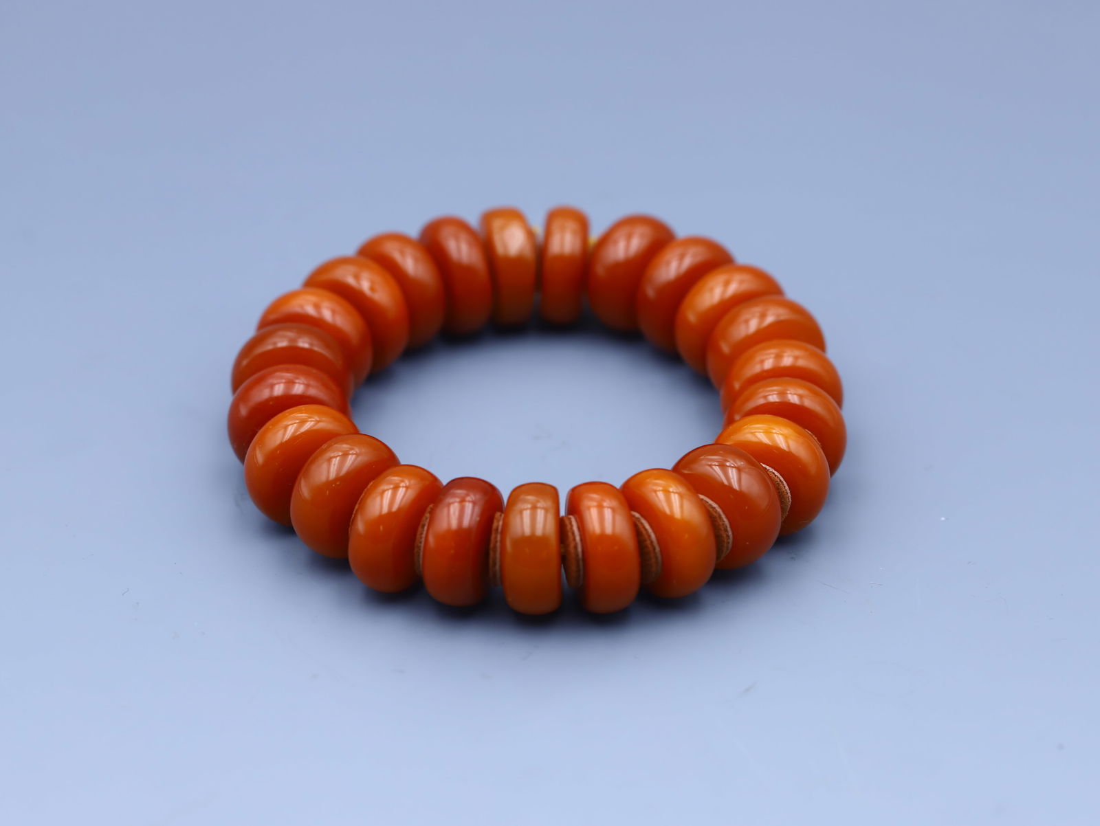 Qing Dynasty honey wax bracelet: 1.8*0.8/48g