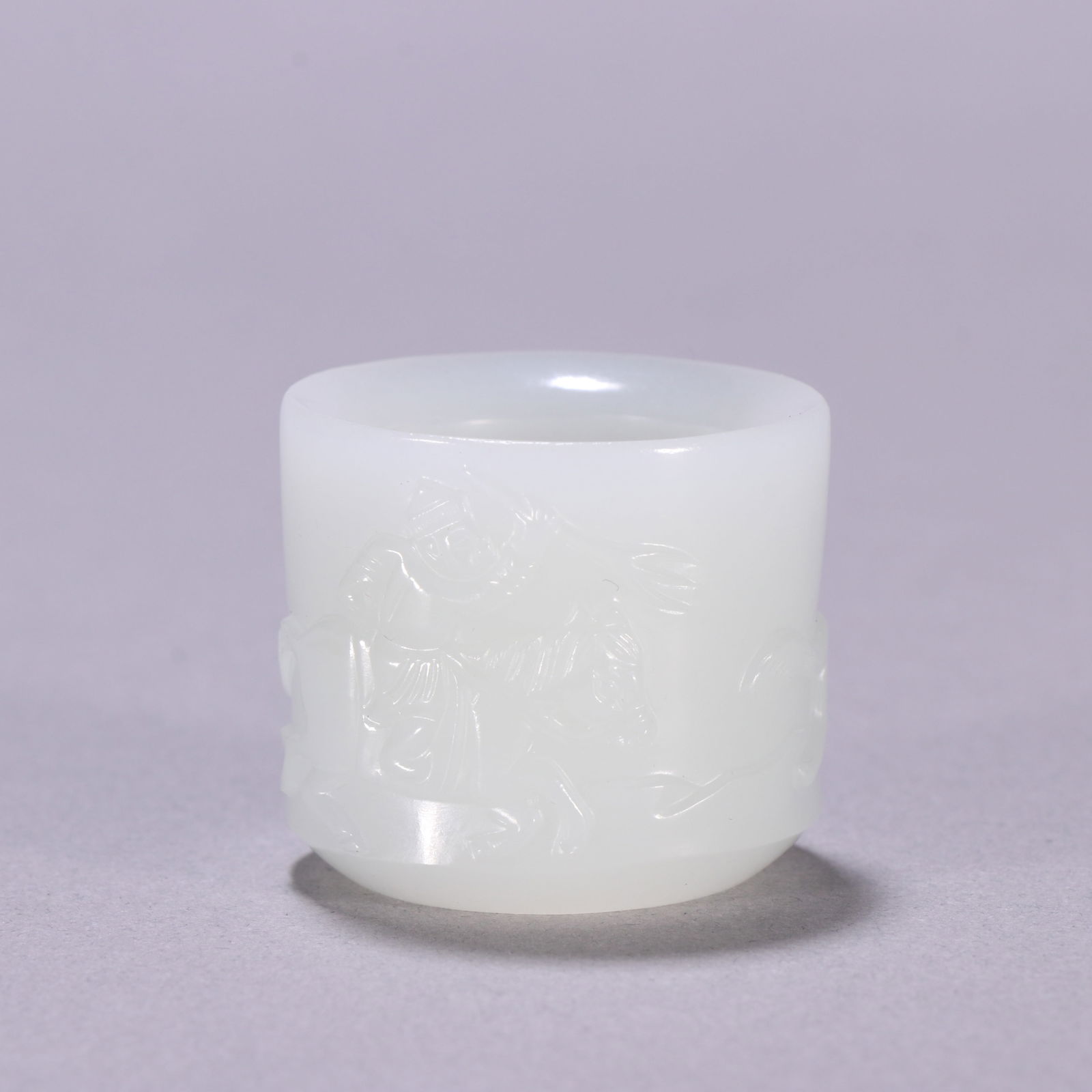 Qing Dynasty Hetian Jade Pebble Thumb Ring (1 of 2)