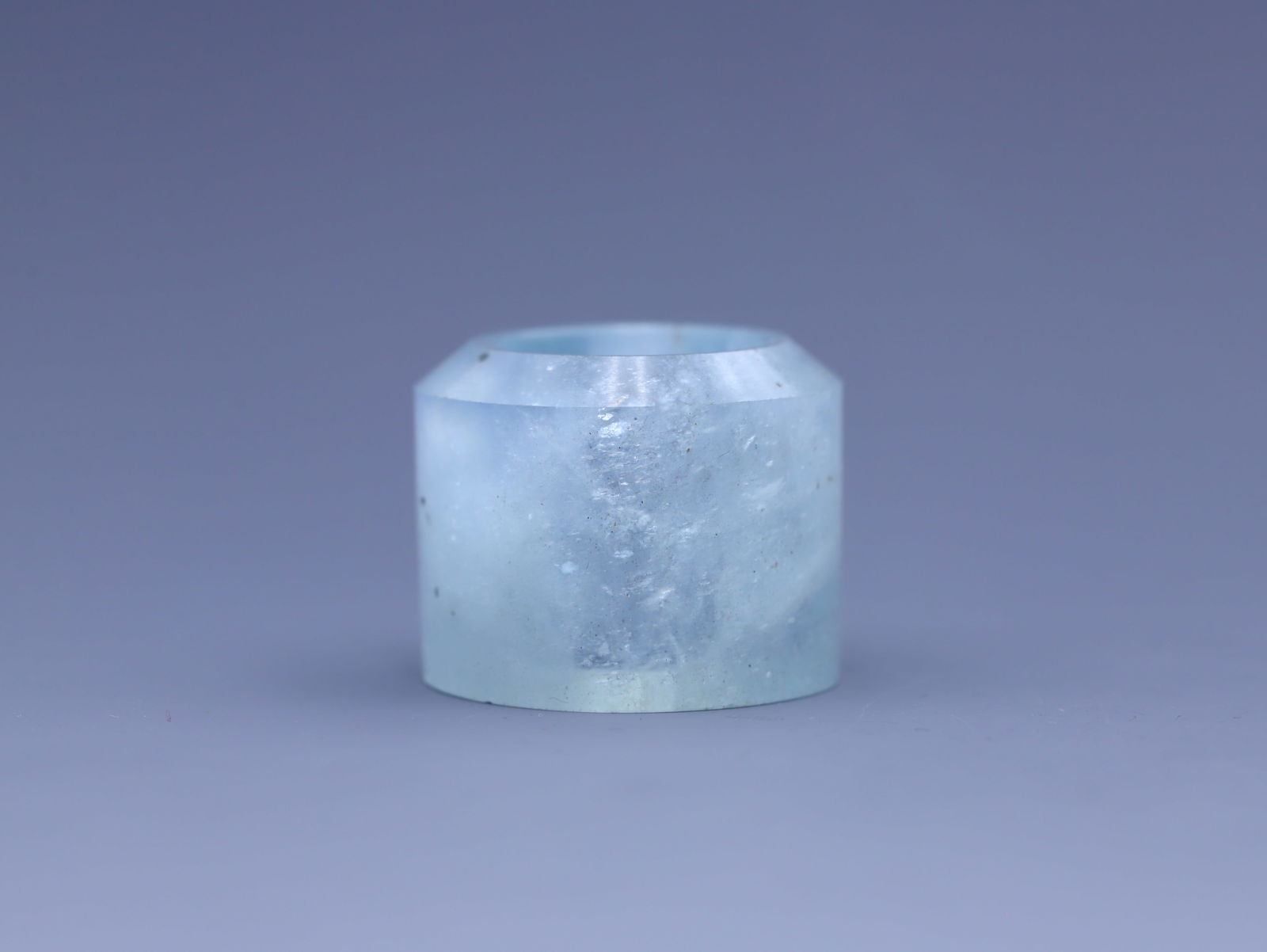 Qing Dynasty Aquamarine Thumb Ring: 2.1*2.5/31g