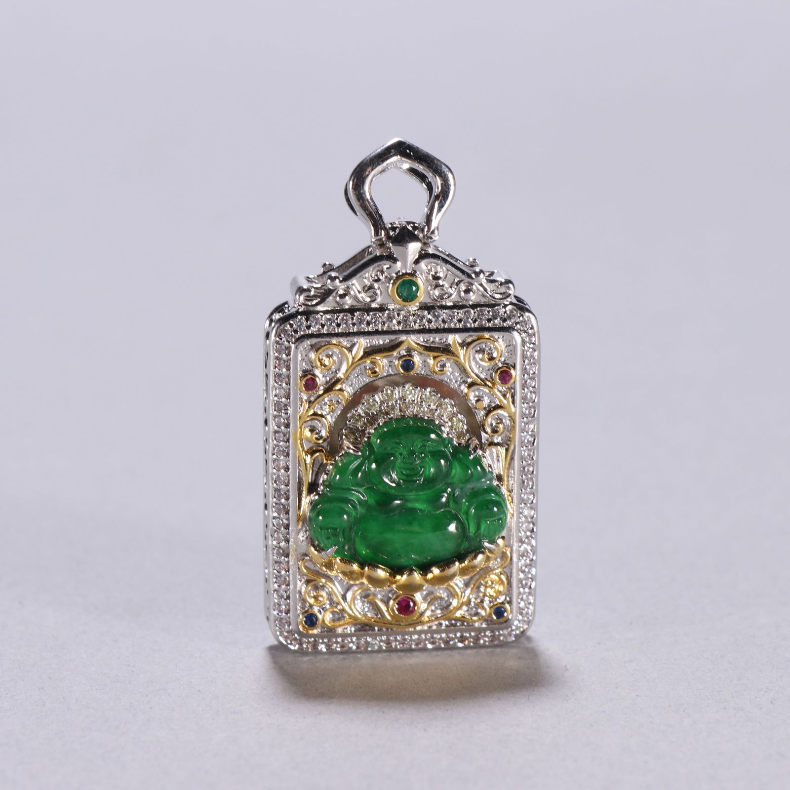 Silver Inlaid Jadeite Pendant: 5 *2.6/24.5g