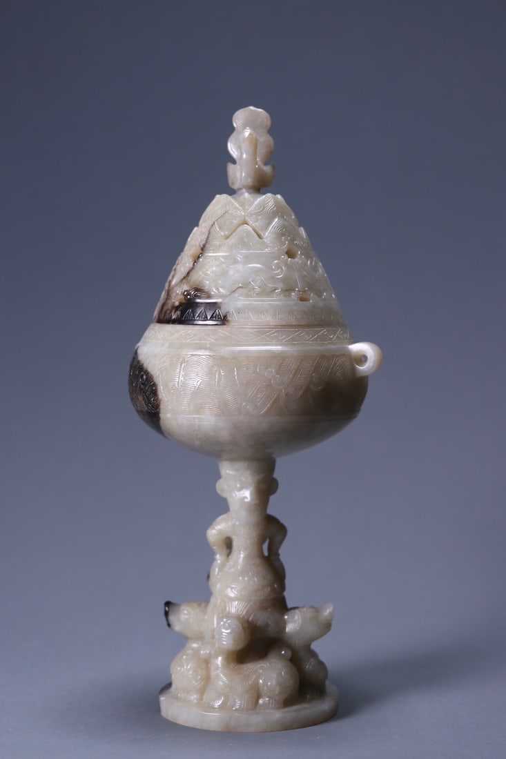 Hetian Jade Boshan Incense Burner: 8 .3*5.5*19.5/403g