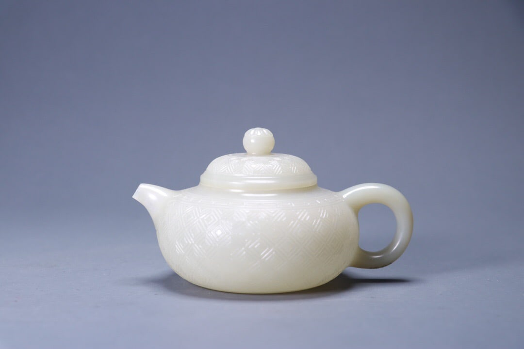 Hetian Jade Pebble Teapot (1 of 4)