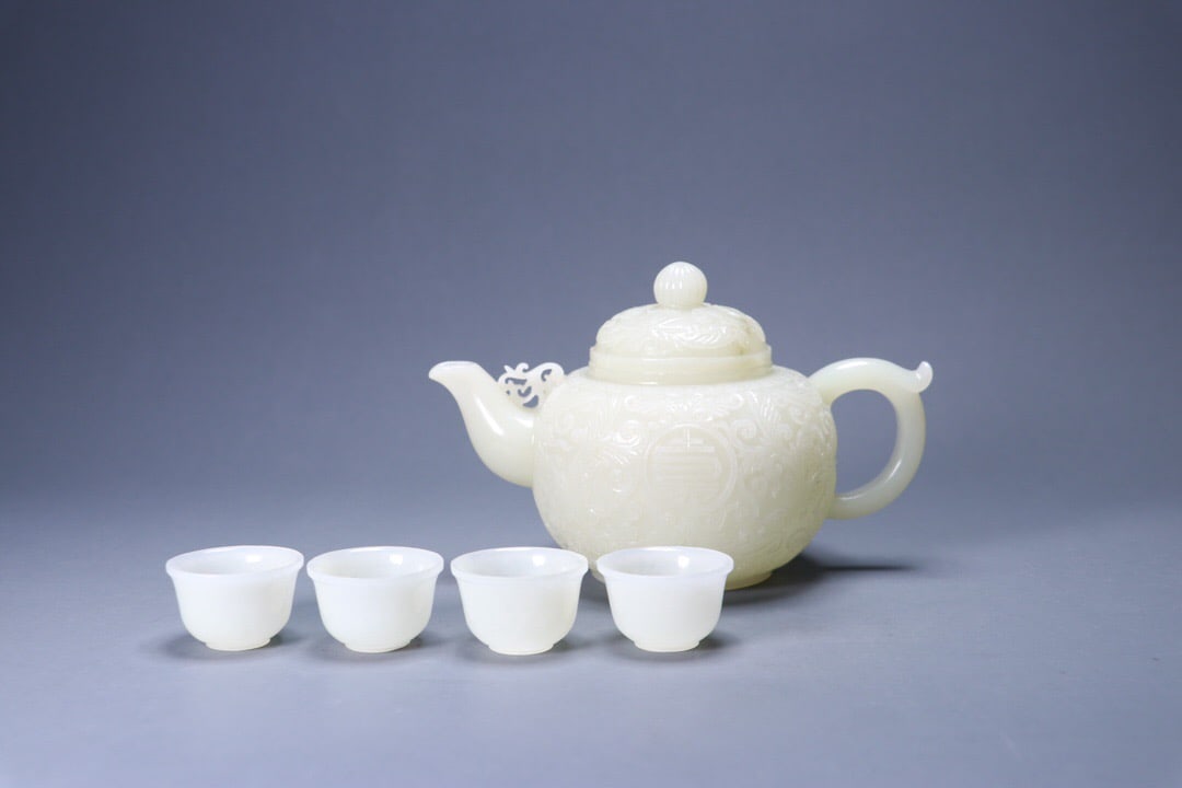 A Set of Hetian Jade Teapot and Teacups (1 of 5)