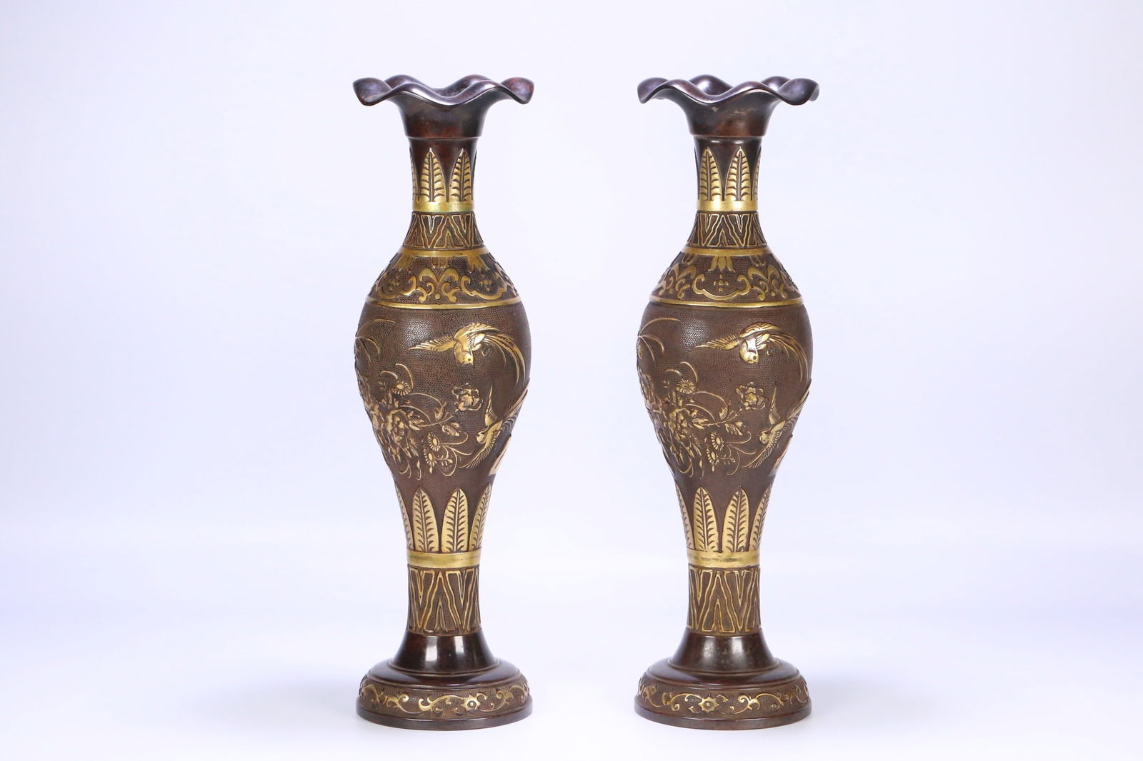 A pair of Xuande-mark gilt bronze vases (1 of 3)