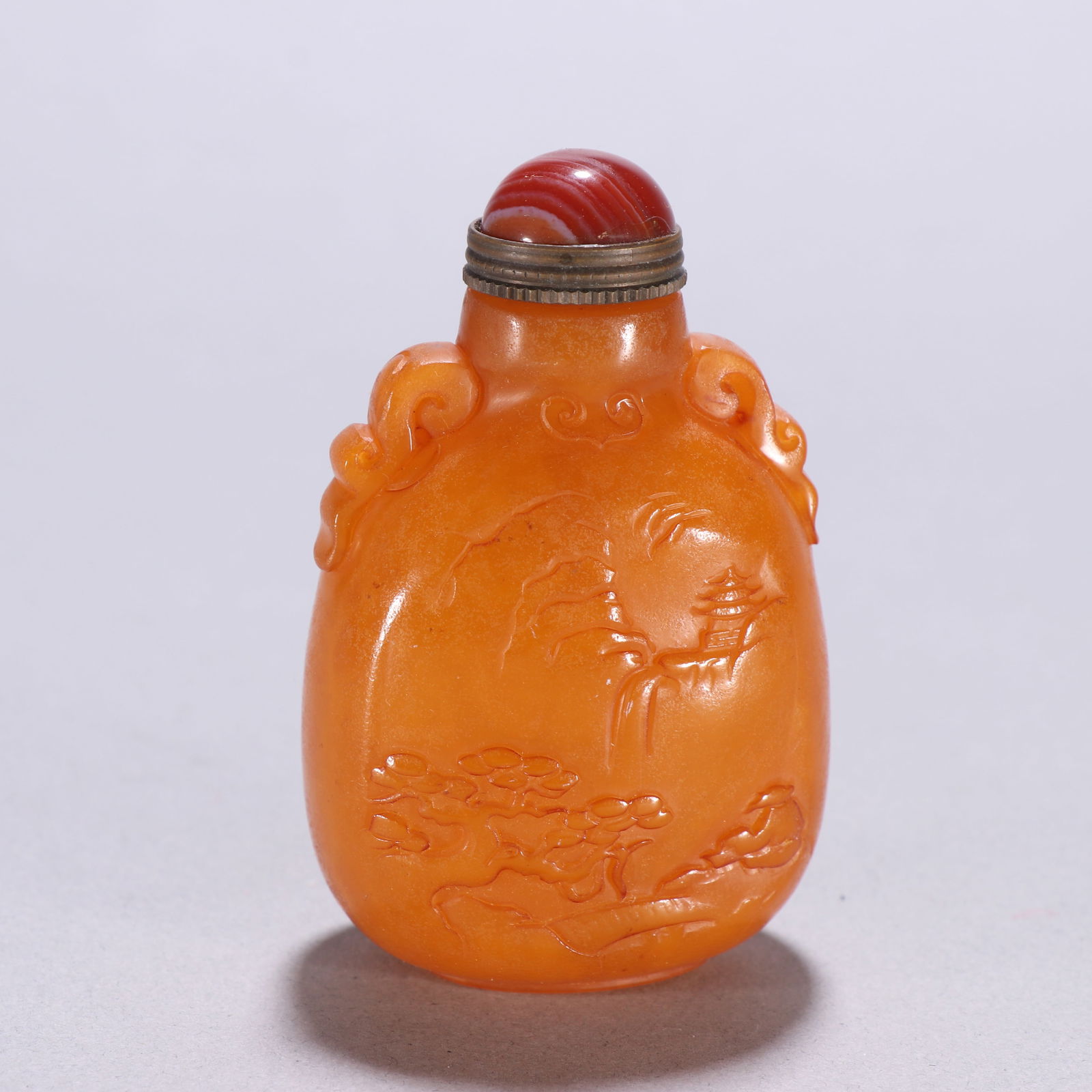 Qing Dynasty Amber Snuff Bottle: 7 .2*4.6/72.2g