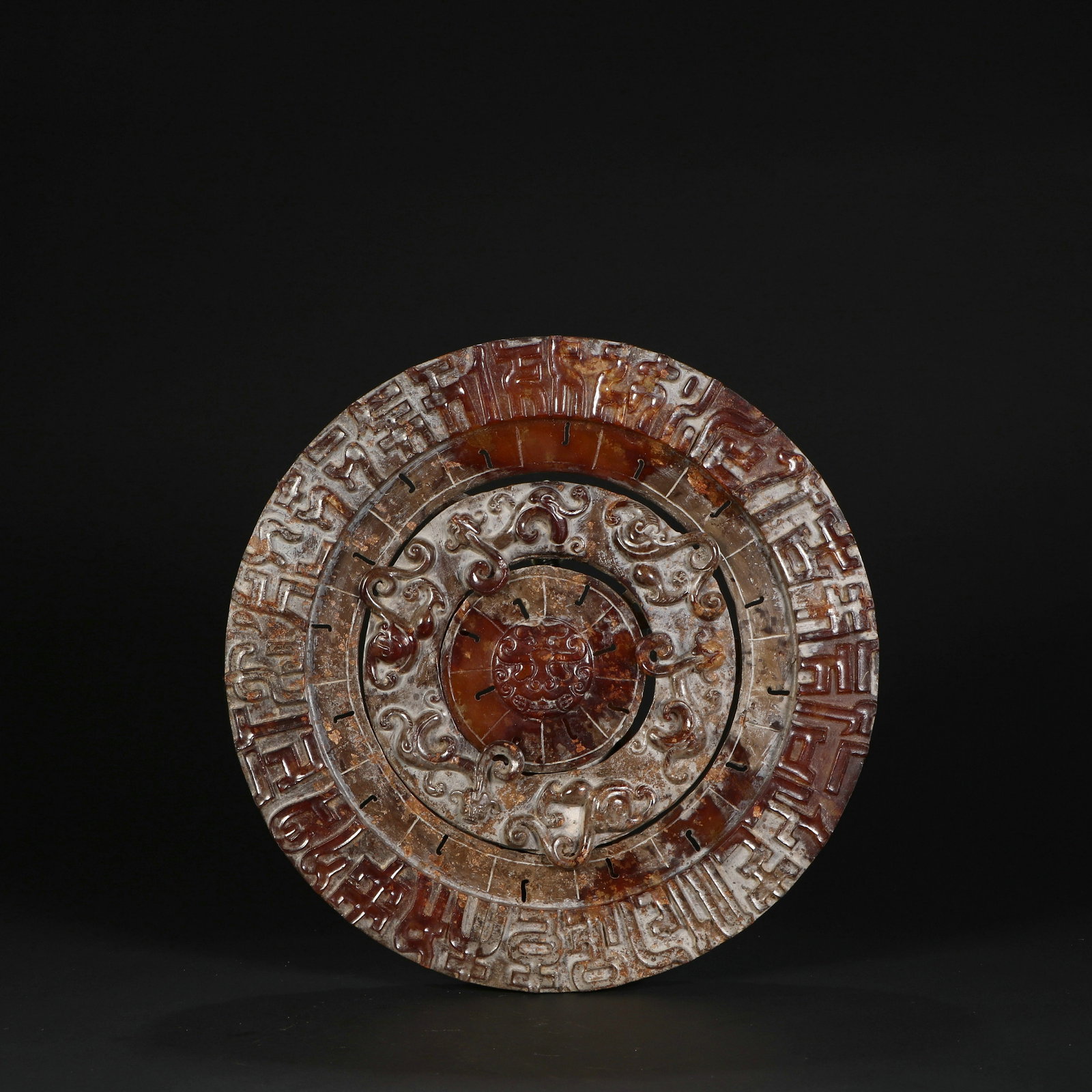 Chinese XiZhou Dynasty Jade Revolving Dragon Bi Disc: Diameter 17cm, thickness 1.3cm