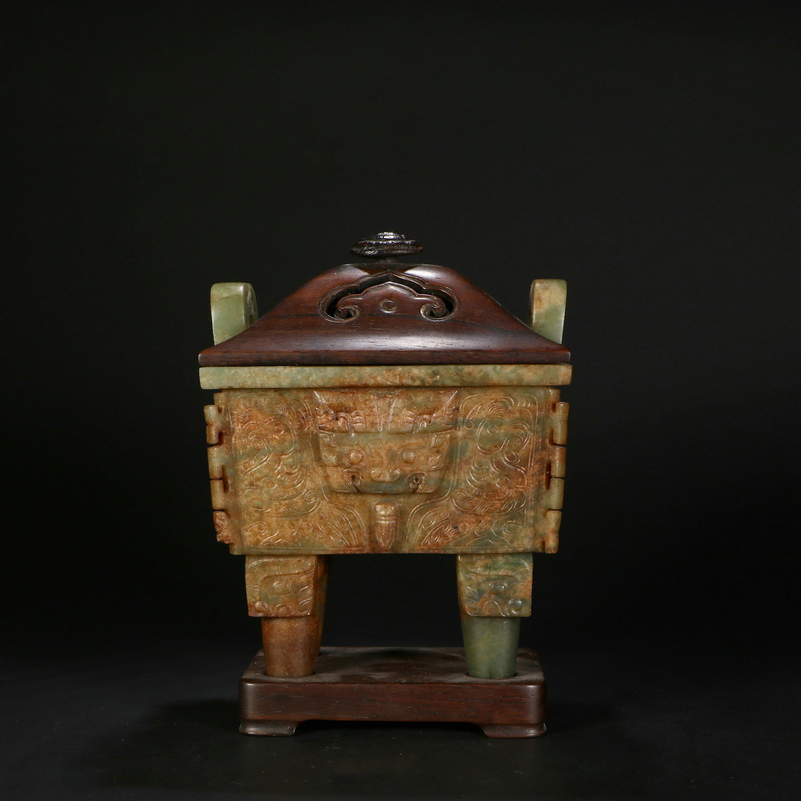 Chinese Jade Carved Tripod Incense Burner: Total height 17.5cm, length 12cm, width 8.2cm