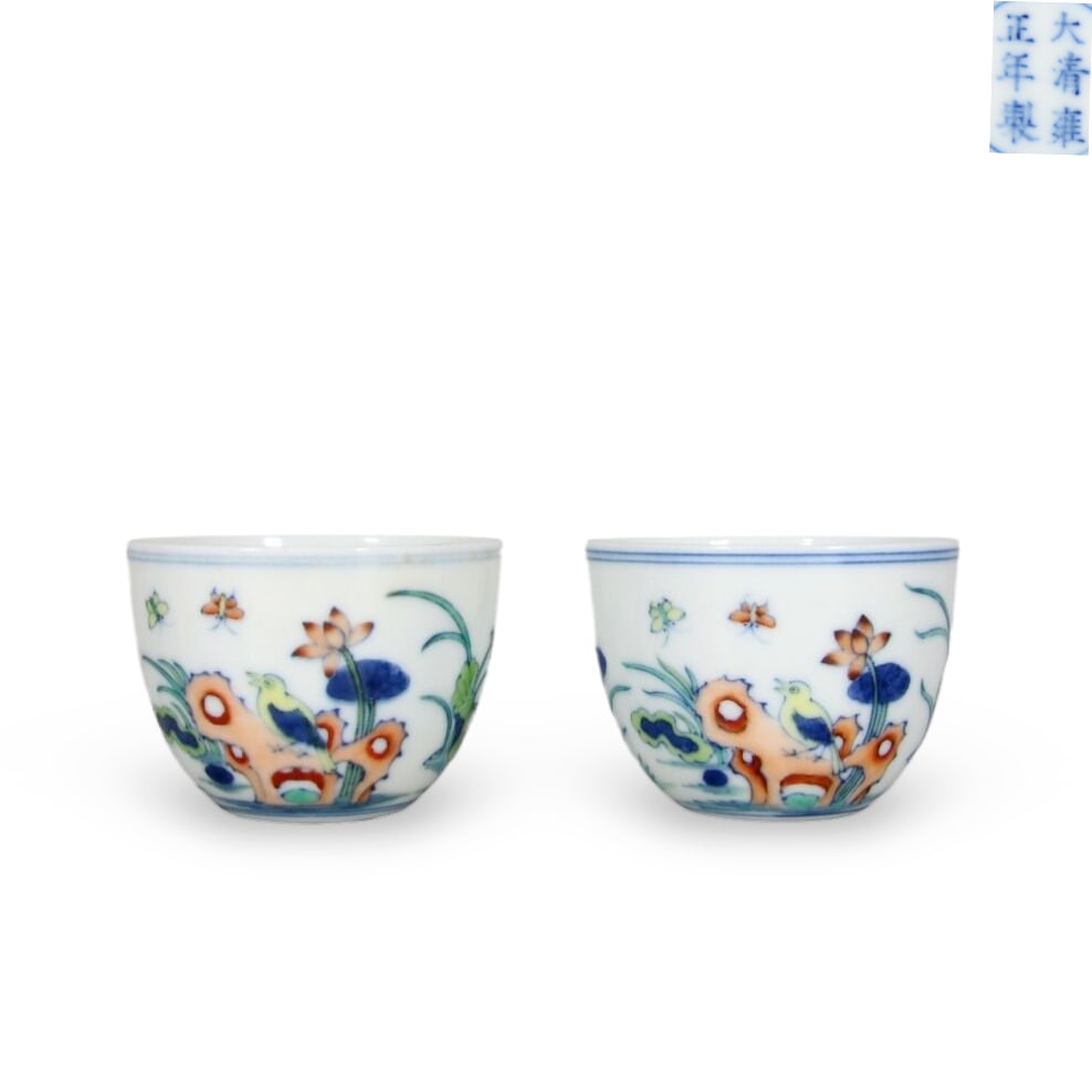 Chinese A pair of Doucai flower and bird cups with recumbent feet (1 of 9)