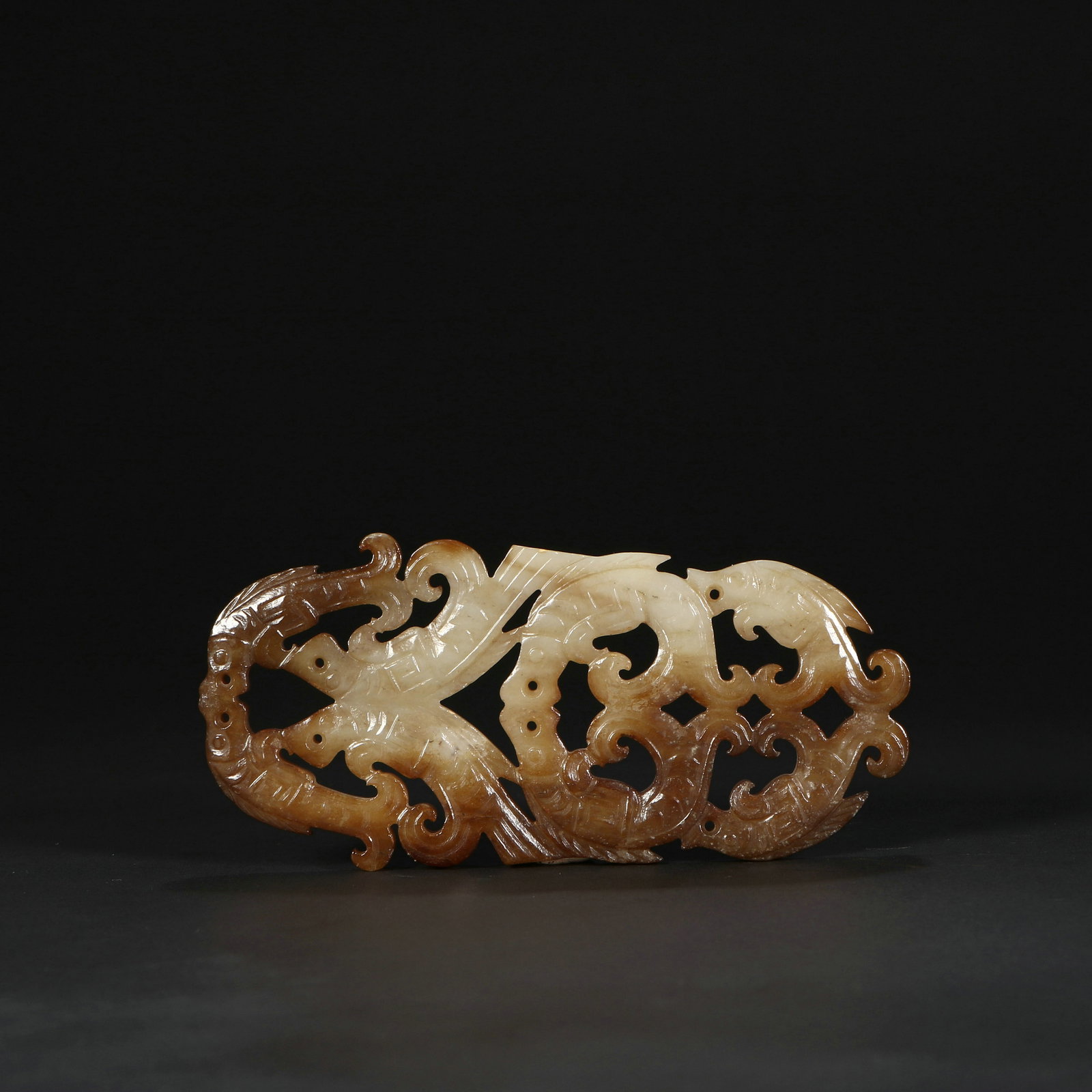 Chinese Ancient jade double fish pendant (1 of 6)