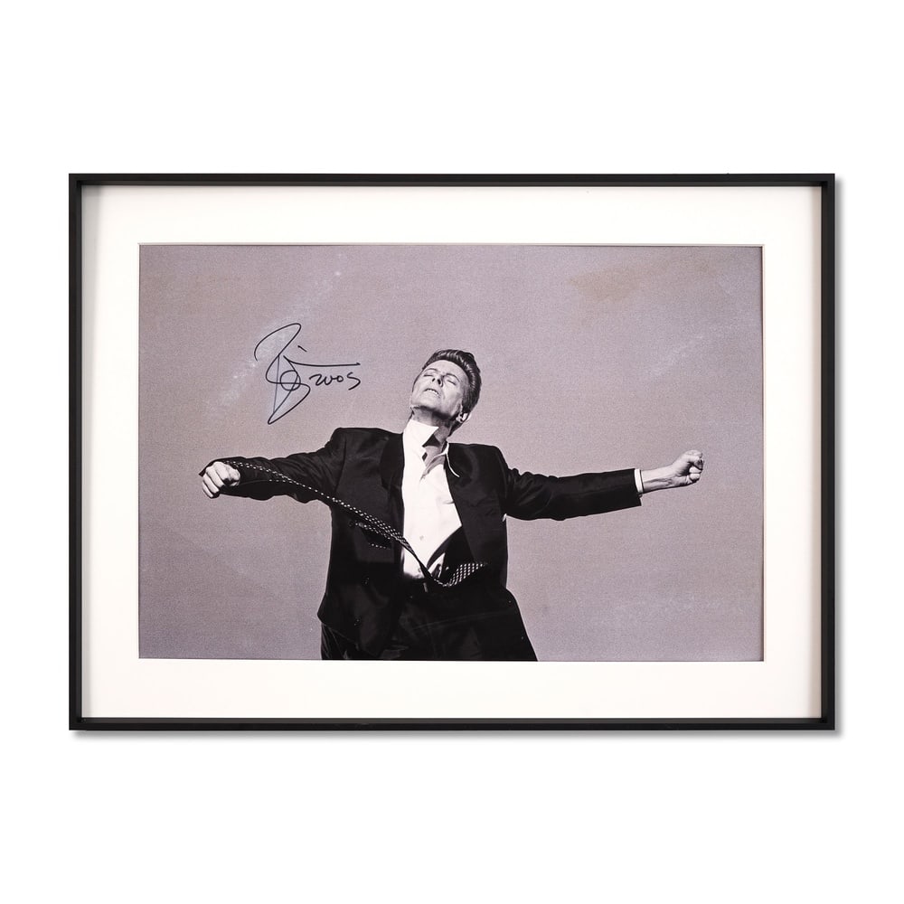 DAVID BOWIE SIGNED POSTER (1 of 1)