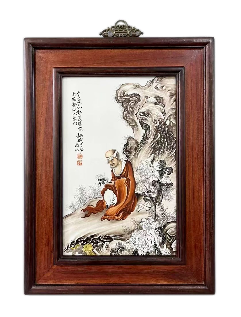 Chinese Wang Bu Mark iron-red figure porcelain plaque: The outer frame is 57 cm high and 42 cm wide, while the inner panel is 41 cm high and 27 cm wide.