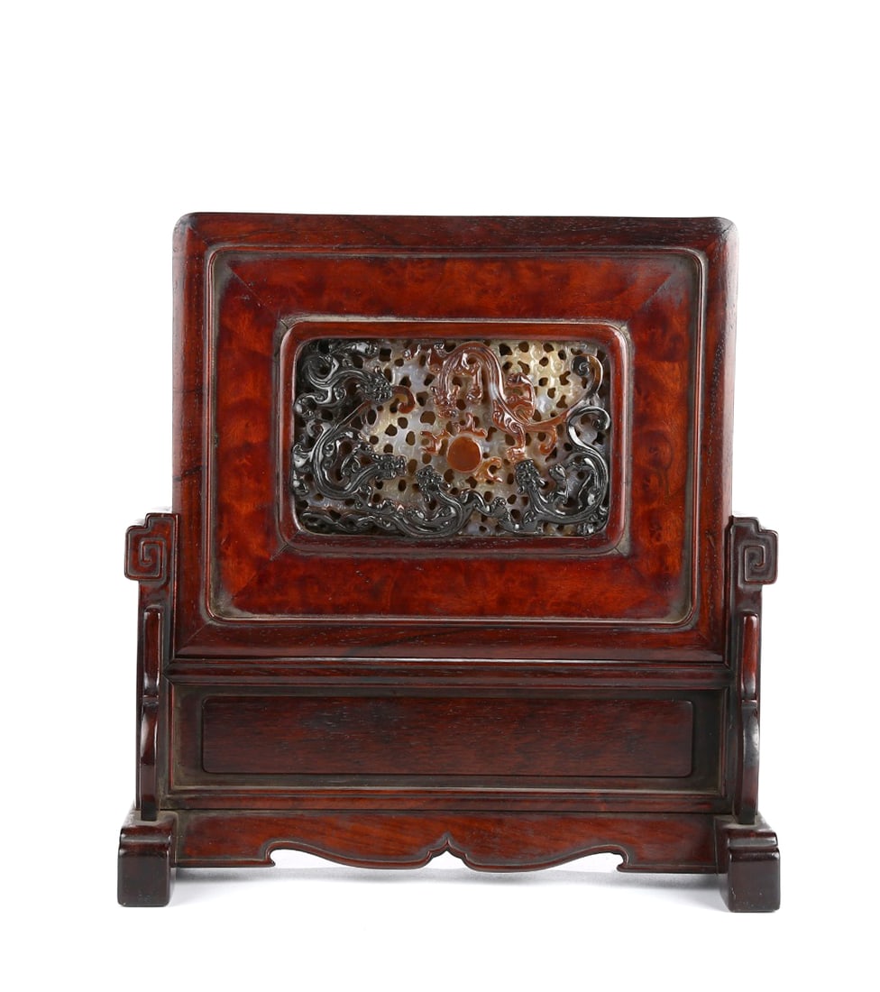 Chinese Rosewood screen inlaid with agate and exquisitely carved with dragon patterns (1 of 9)