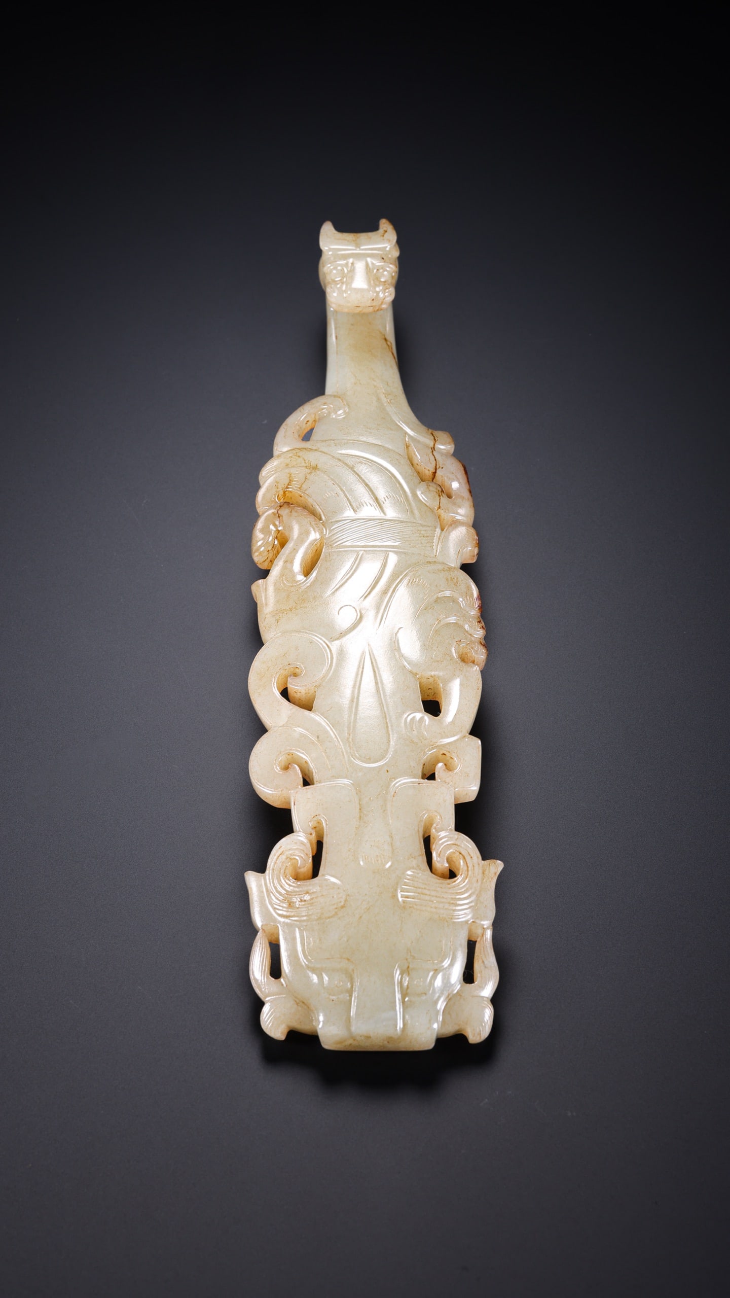 Chinese Jade Belt Hook with Dragon Head and Chi Pattern (1 of 7)