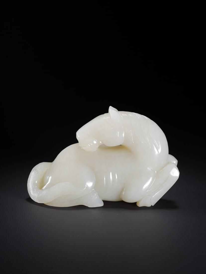 Chinese Hetian jade reclining horse ornament (1 of 10)