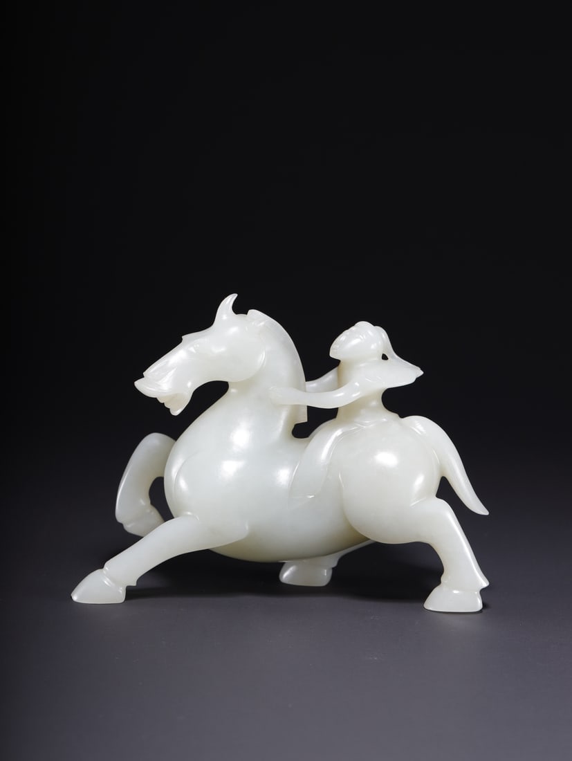 Chinese Hetian jade figurine of a Central Asian man riding a horse: Dimensions: 15.3 *5.0 *11.5 cm, Weight: 626.7 g