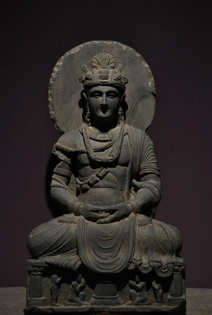 Gandhara schist Buddha seated statue (1 of 9)