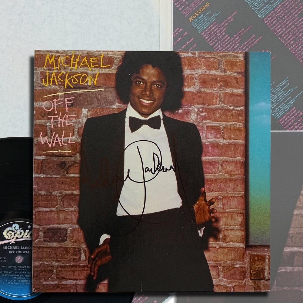 MICHAEL JACKSON SIGNED "OFF THE WALL" LP (1 of 6)