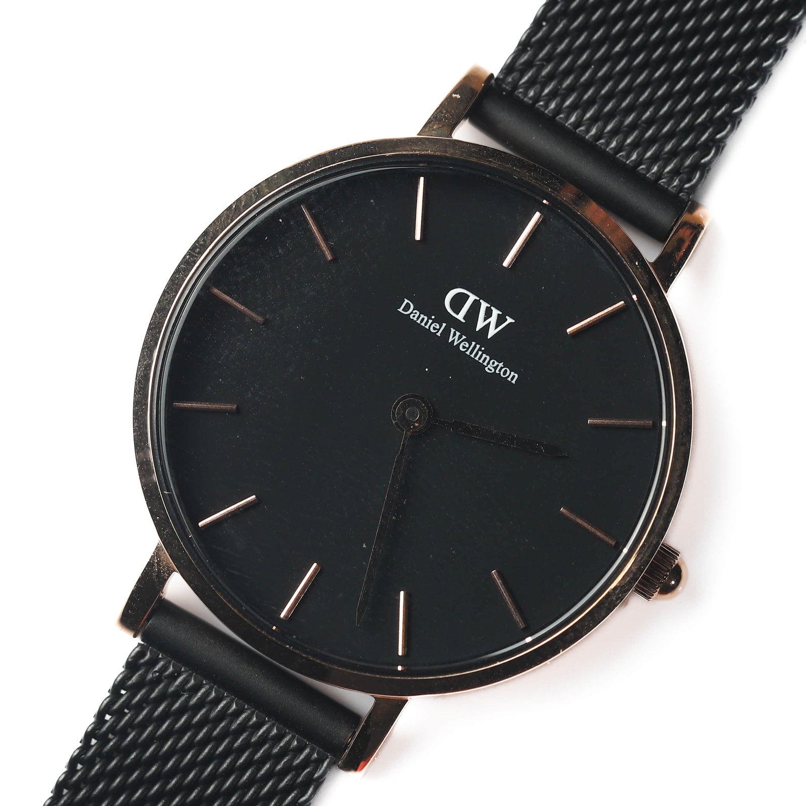 DANIEL WELLINGTON STAINLESS STEEL QUARTZ WRISTWATCH: Dimensions Dial diameter 1 3/16 in. (30.1 mm) Overall length 8 7/8 in. (22.5 cm) Description A Daniel Wellington stainless steel quartz wristwatch, featuring a black dial with rose gold-tone baton
