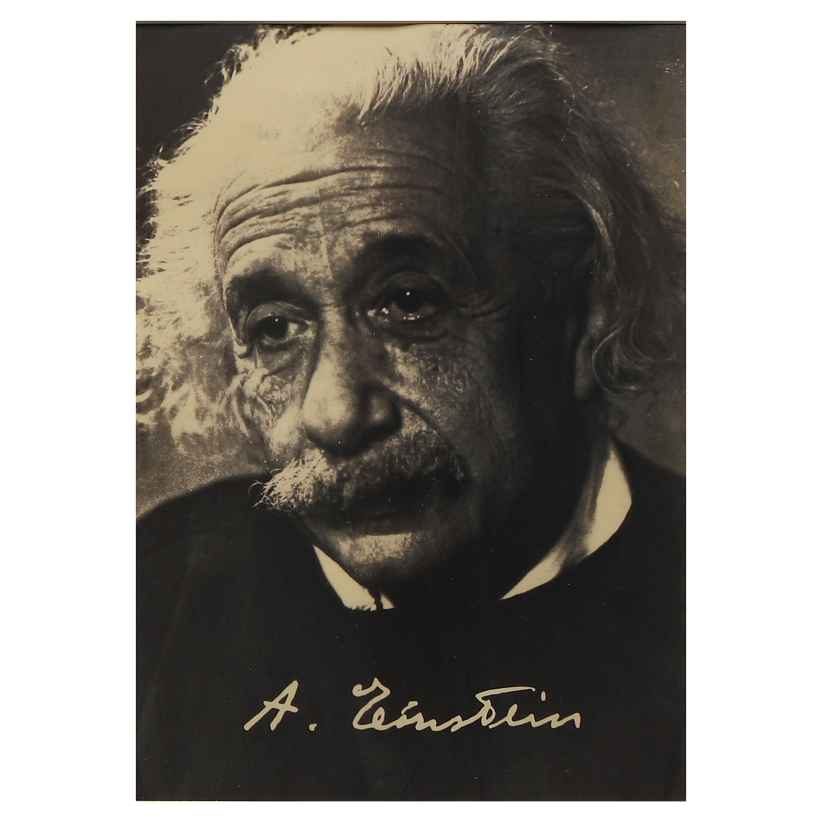 ALBERT EINSTEIN, PORTRAIT PHOTOGRAPH WITH PRINTED SIGNATURE, CIRCA 1946 (1 of 3)