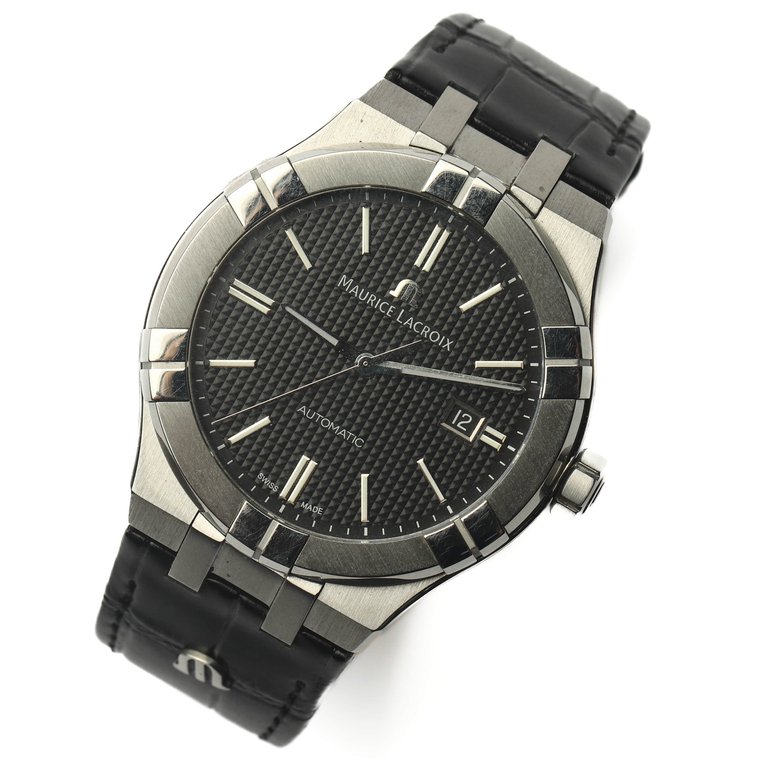 MAURICE LACROIX AIKON AUTOMATIC STAINLESS STEEL WRISTWATCH (1 of 5)