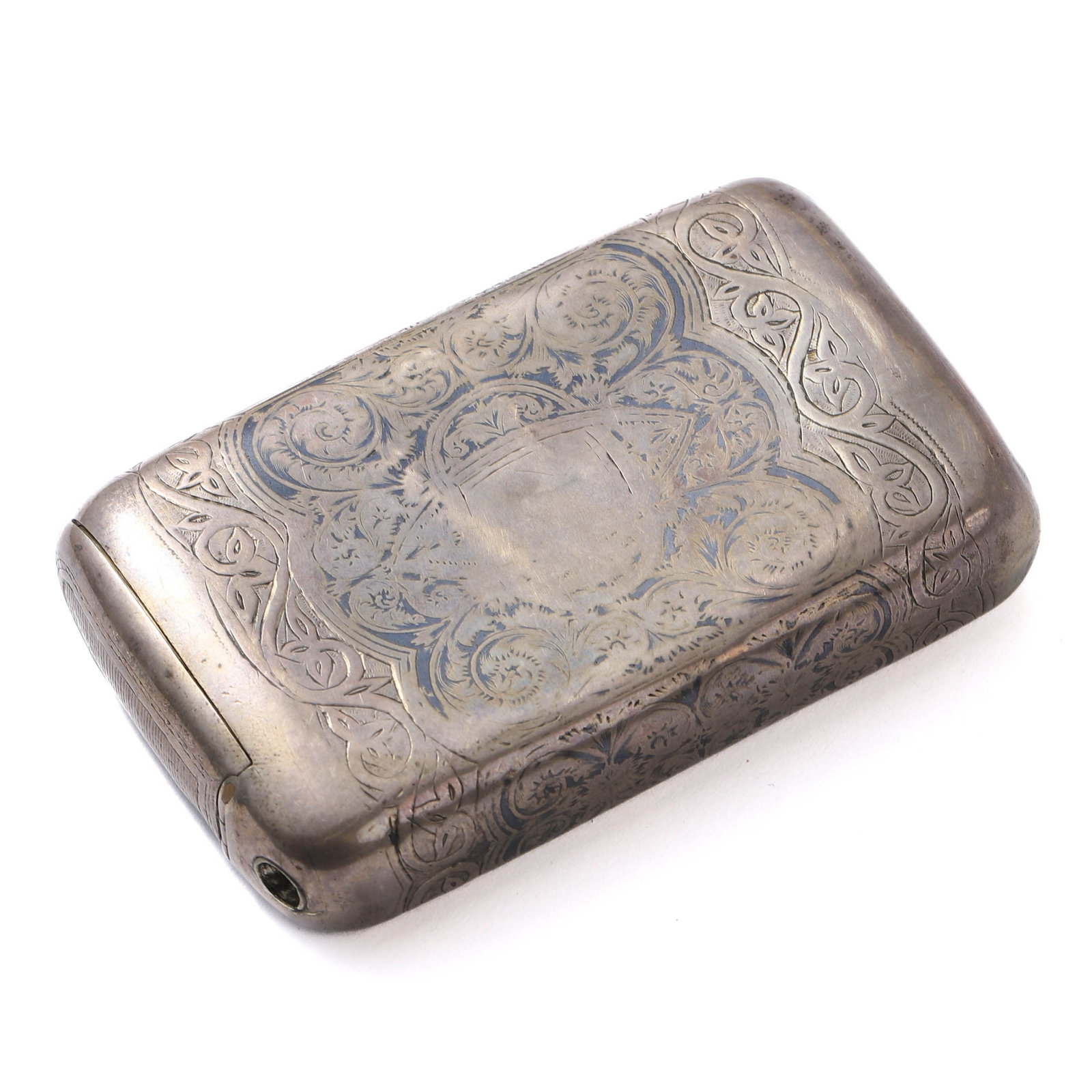 SILVER CIGARETTE CASE ENGRAVED WITH CATHEDRAL MOTIF: length: 4 1/8 in (10.5 cm); width: 2 3/4 in (7 cm); height: 1 in (2.5 cm); weight: 161.7 g