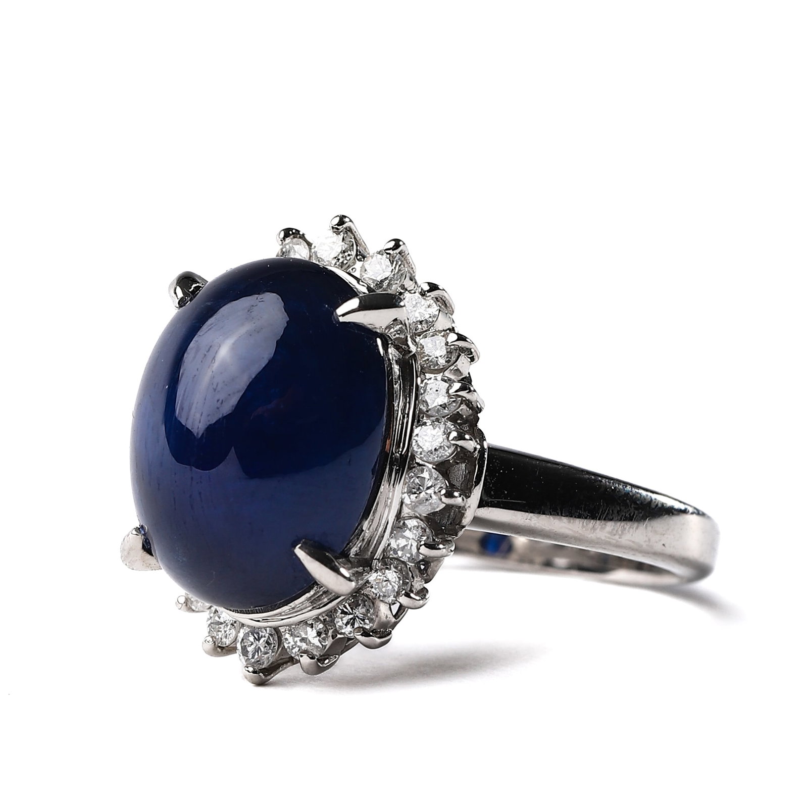 Natural sapphire ring. - 2