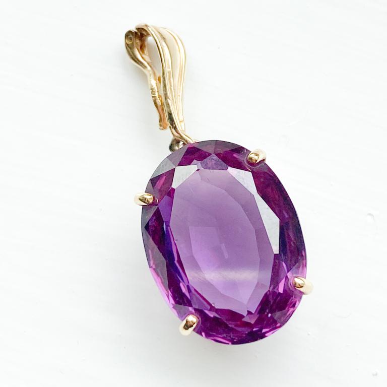 22.25+ Carat Purple Amethyst & Yellow Gold Pendant (1 of 7)