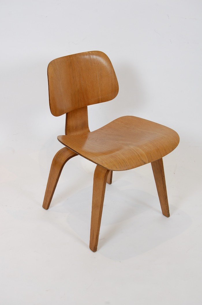 Early Herman Miller Eames DCW Chair (1 of 8)