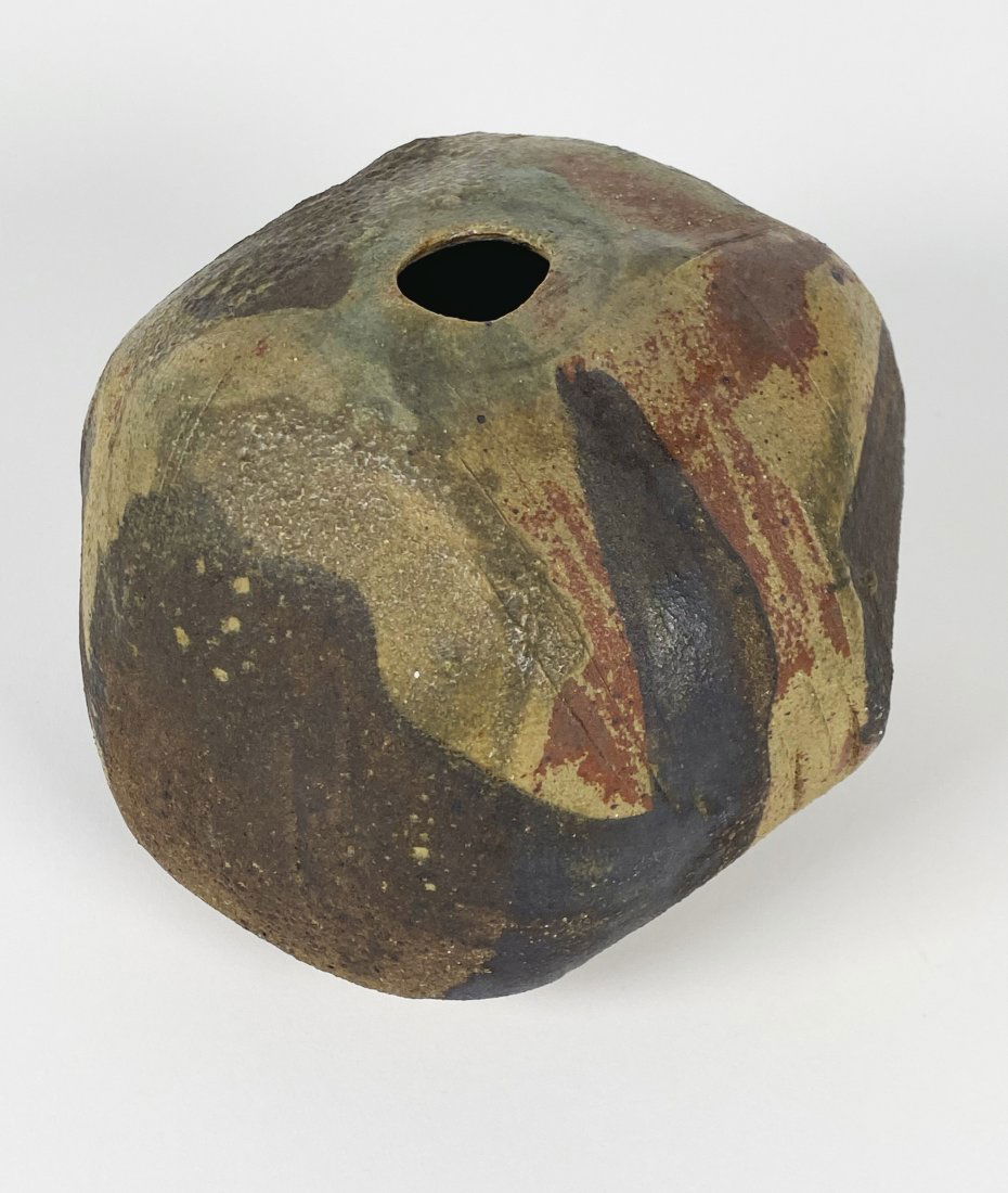Bay Area Artist Win Ng Ceramic Abstract Form Ceramic Vessel (1936-1991) (1 of 4)
