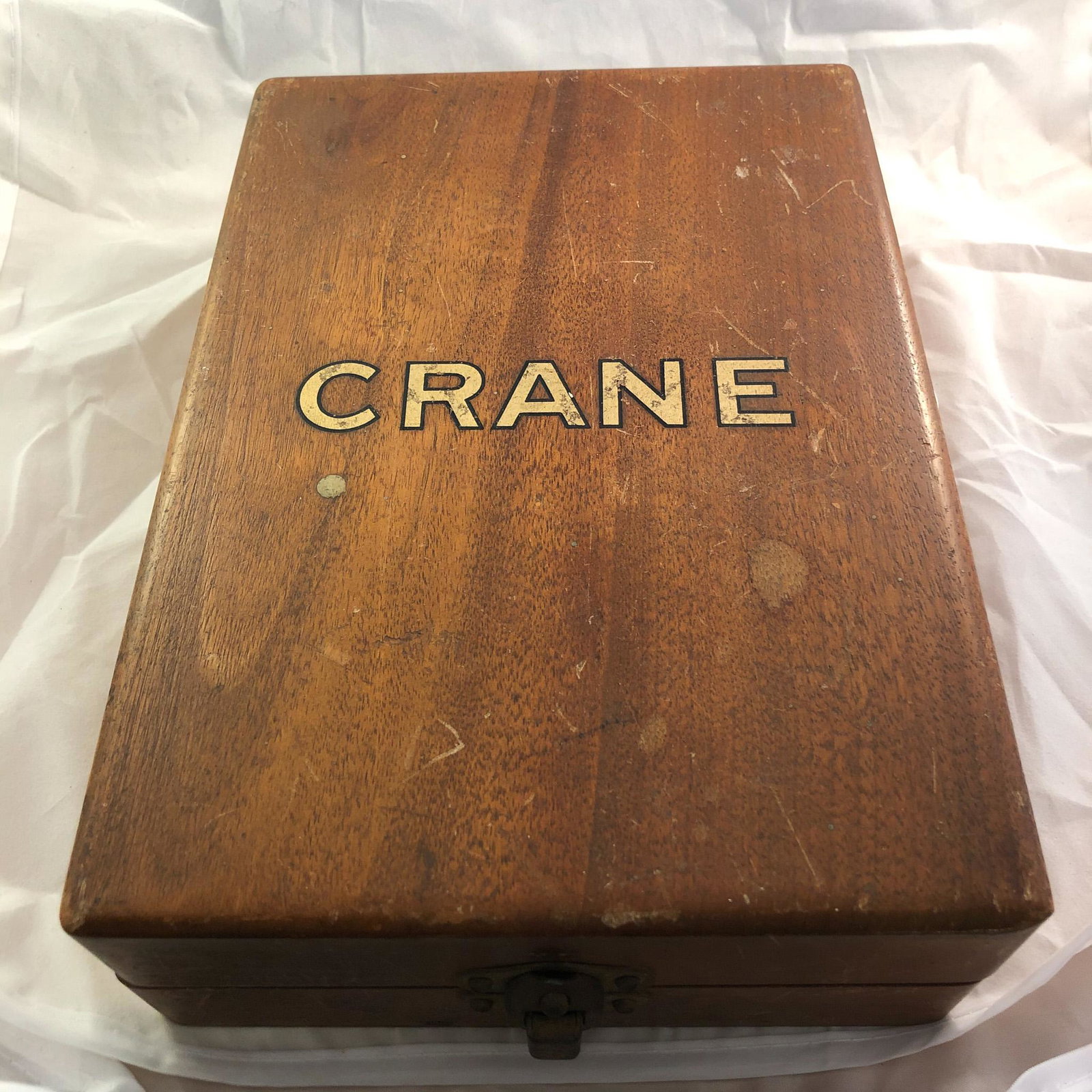 Crane Tile Salesman Sample Box w/ tiles: Crane Tile Salesman Sample Box w/ tiles. In original box with paper label. Consisting of 22 sample tile colors Box measures 6" x 10" x 2.5" Tiles are approx 1" x 1.5"
