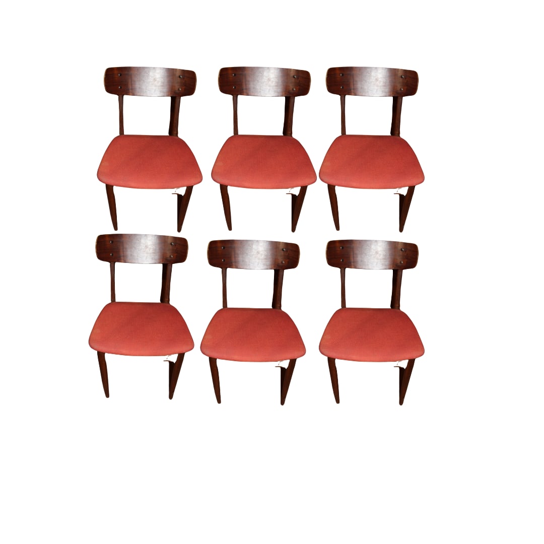 Set of 6 Farstrup Dining Chairs, Denmark: Set of 6 Farstrup Dining Chairs, Denmark A wonderful suite in Oak and Teak with fresh upholstery, Great for any household, excellent everyday chairs Measures 31.5" x 18.5" x 18" SH: 17.5