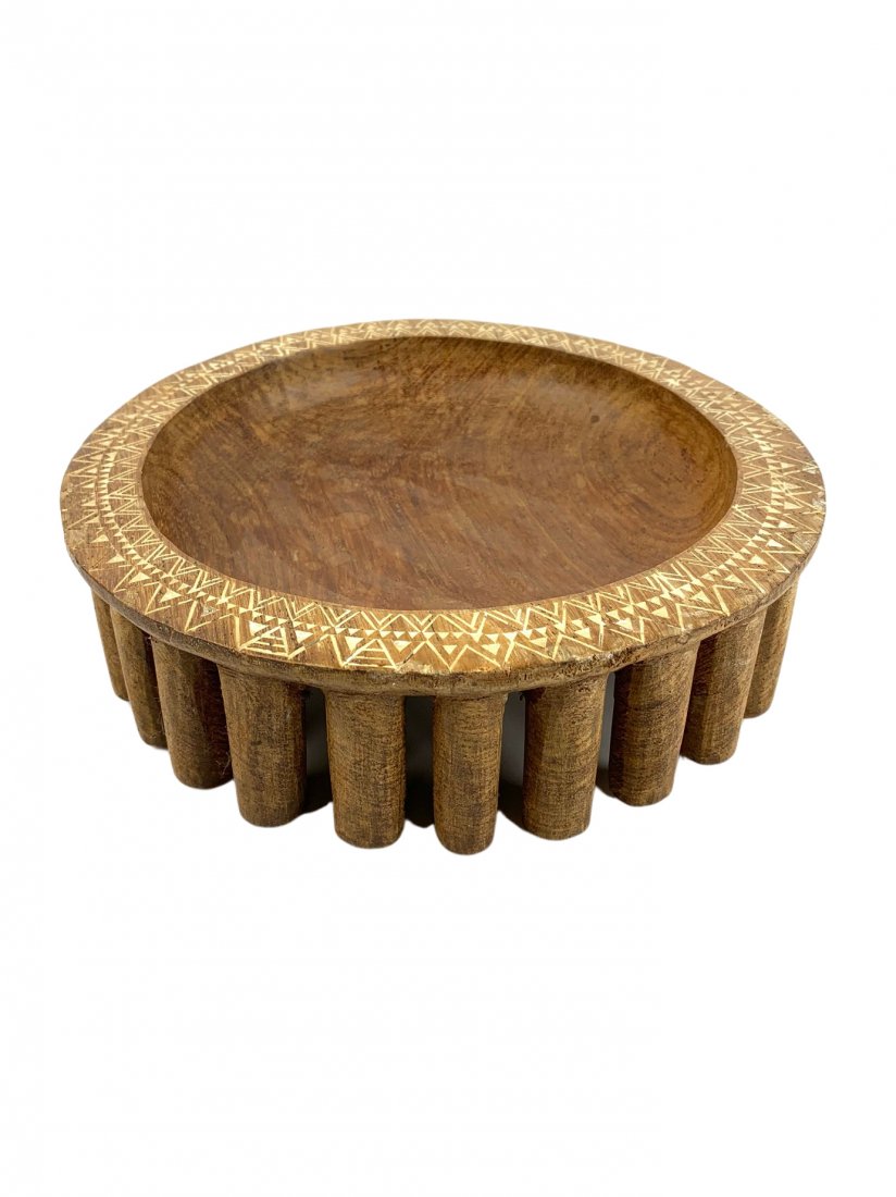 Fiji Samoan Kava Tribal Ceremonial Bowl: Marked Pago Pago on bottom. Great carved wood with inlay pattern border ceremony bowl. Measures at 2 3/4" tall x 10 1/8" diameter with 1" band.