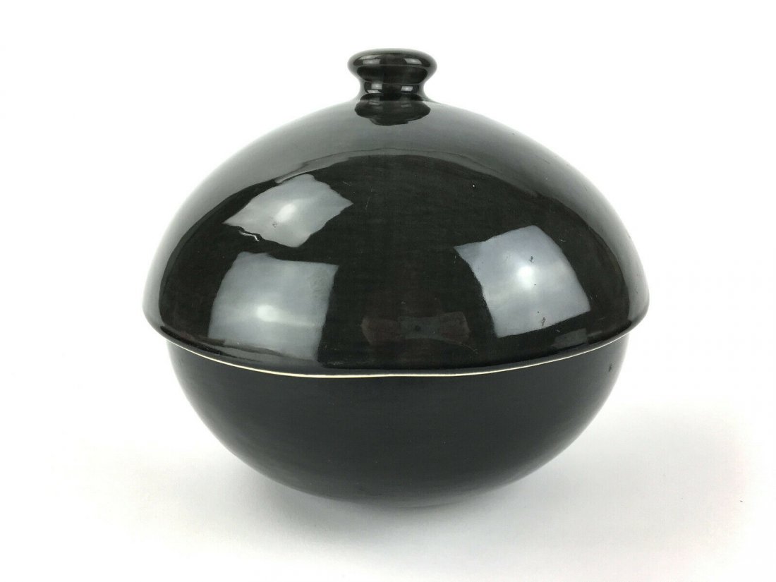 Rare Ben Seibel Steubenville Raymor Bun Warmer: Rare 1950's atomic Ben Seibel modernist bun warmer in charcoal black/ gray. Great condition for age with some limited surface wear to bottom. No chips, cracks or repairs. Measures at 9 1/2 " tall x 10