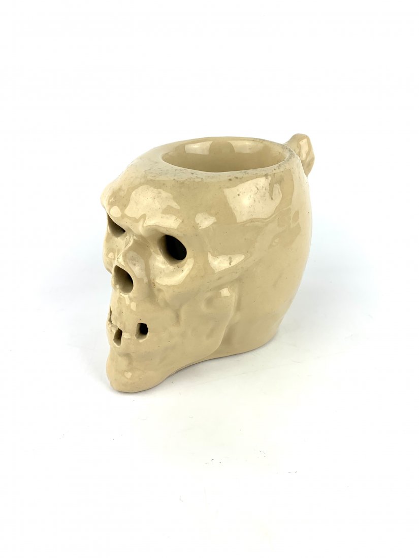 Vintage Trader Vic's Skull Mug Tiki Decor: Great vintage thick ceramic pottery mug in the shape of a skull. Good condition for age (circa 1950's) with no chips or cracks. Measures at 5" x 6" x 4".