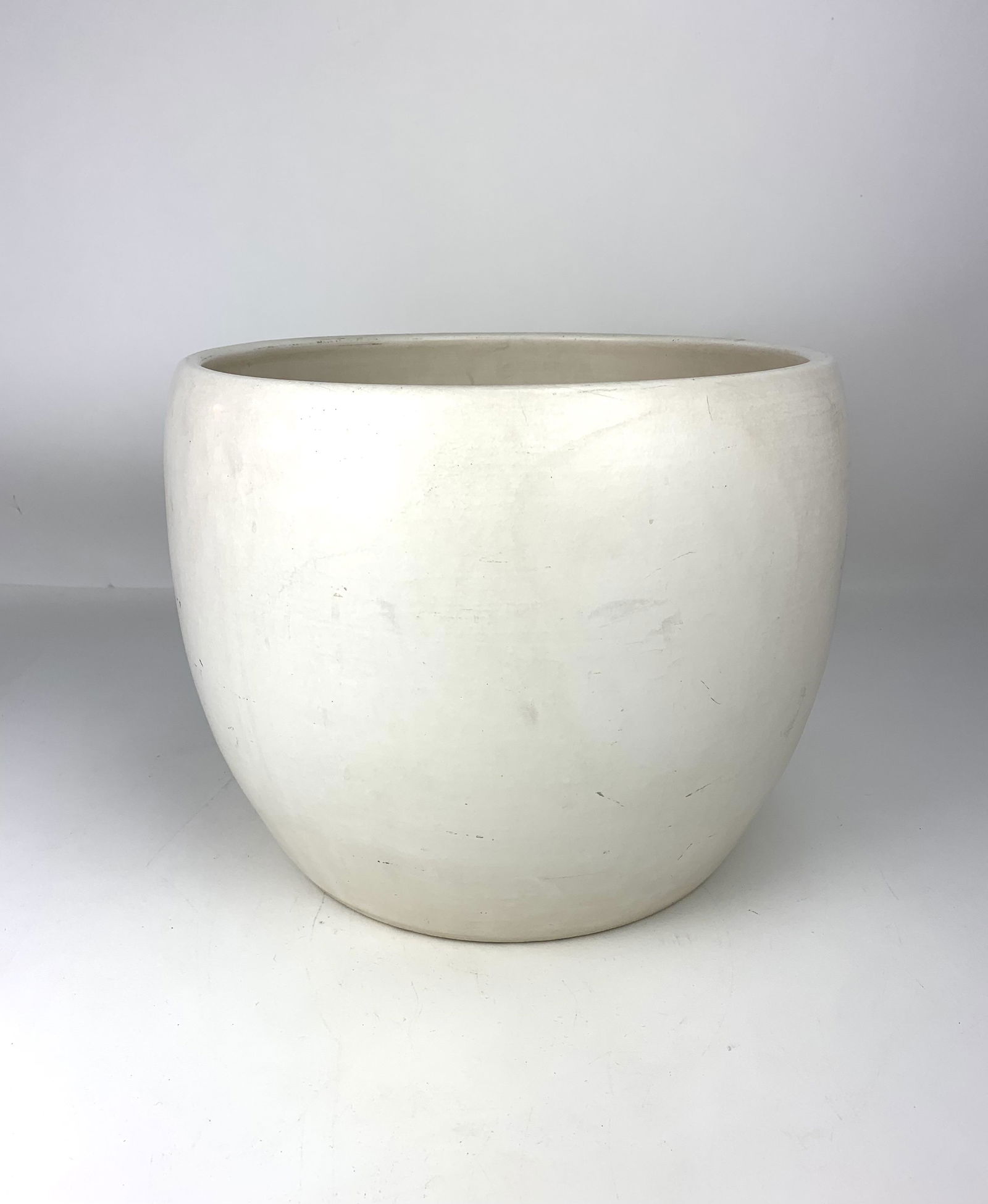 Mid Century Gainey Ceramics White Glaze Planter (1 of 6)
