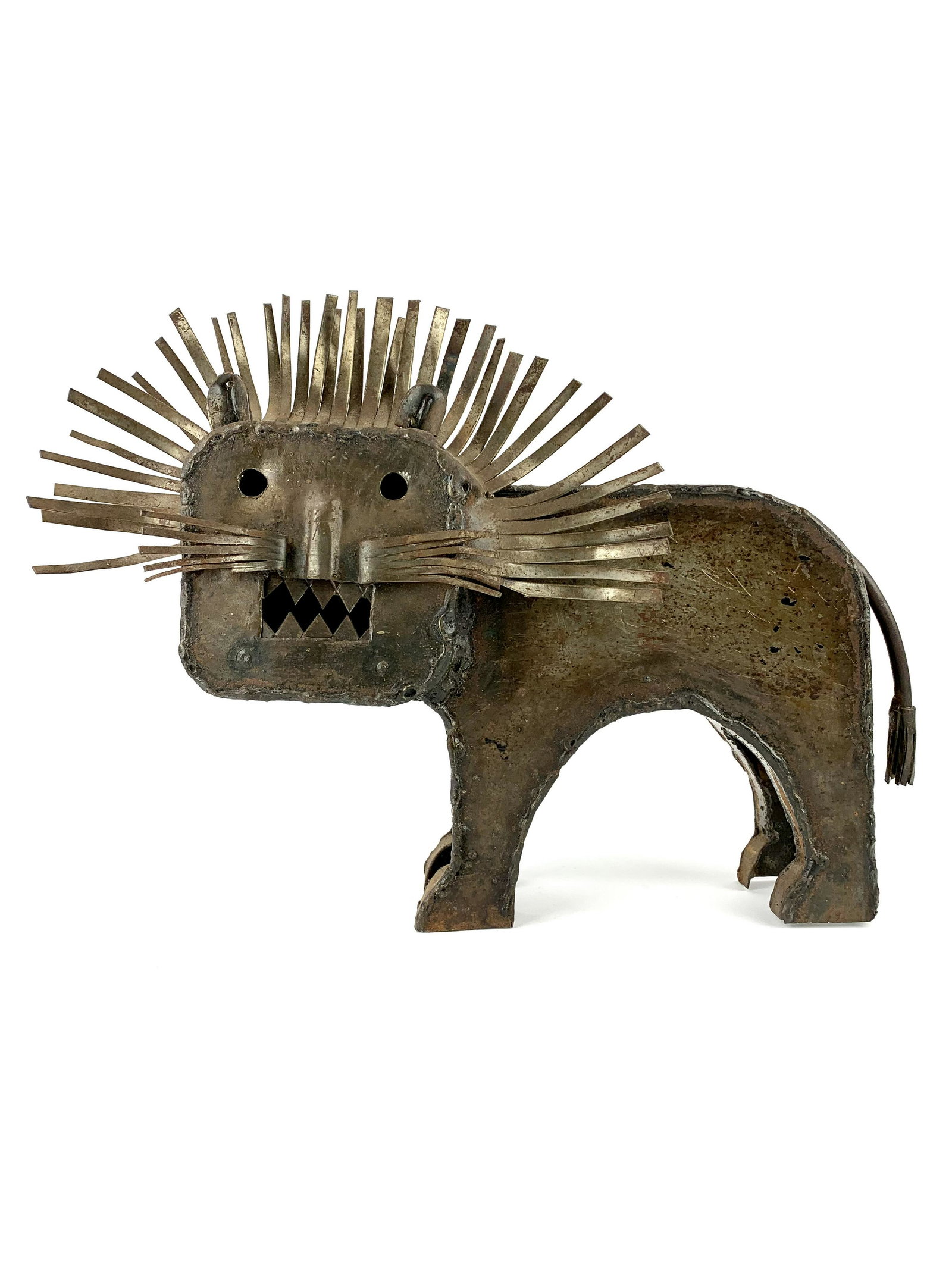 Manuel Felguerez Abstract Modern Lion Sculpture: Great brutalist lion sculpture by Mexican sculptor Manuel Felguerez. Signed on bottom. Measures 10" x 14" x 4 1/2"