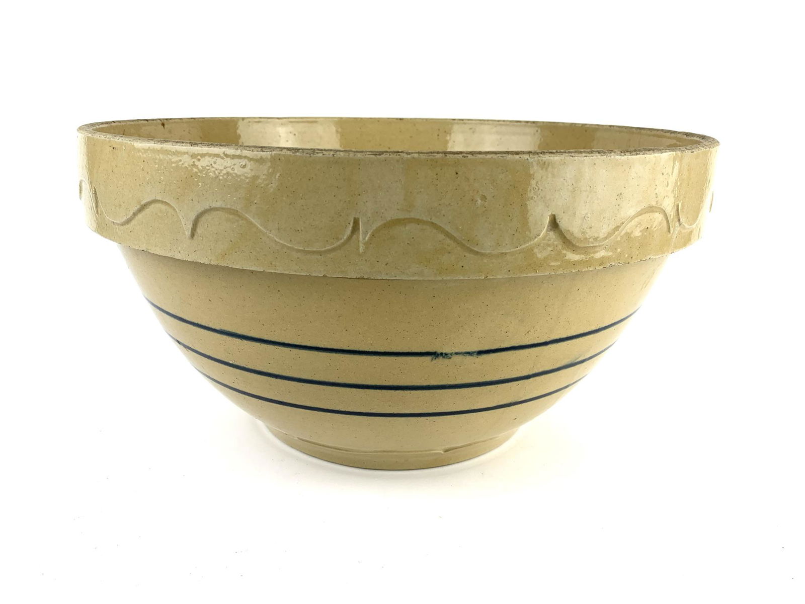 Large Antique 15" Pie Crust Stoneware Crock Mixing Bowl (1 of 8)