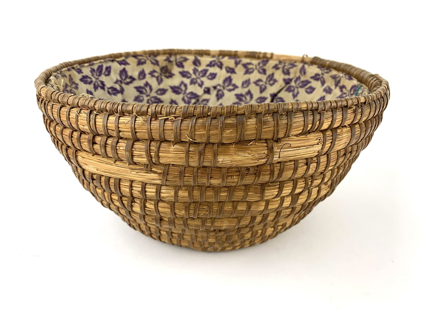 Primitive Quilted Bottom Coiled Rye Straw Basket (1 of 5)