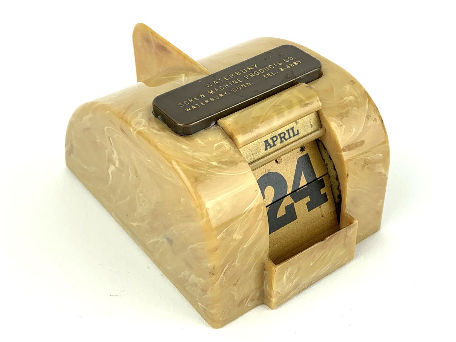 Art Deco Streamlined Desk Flip Calendar (1 of 8)