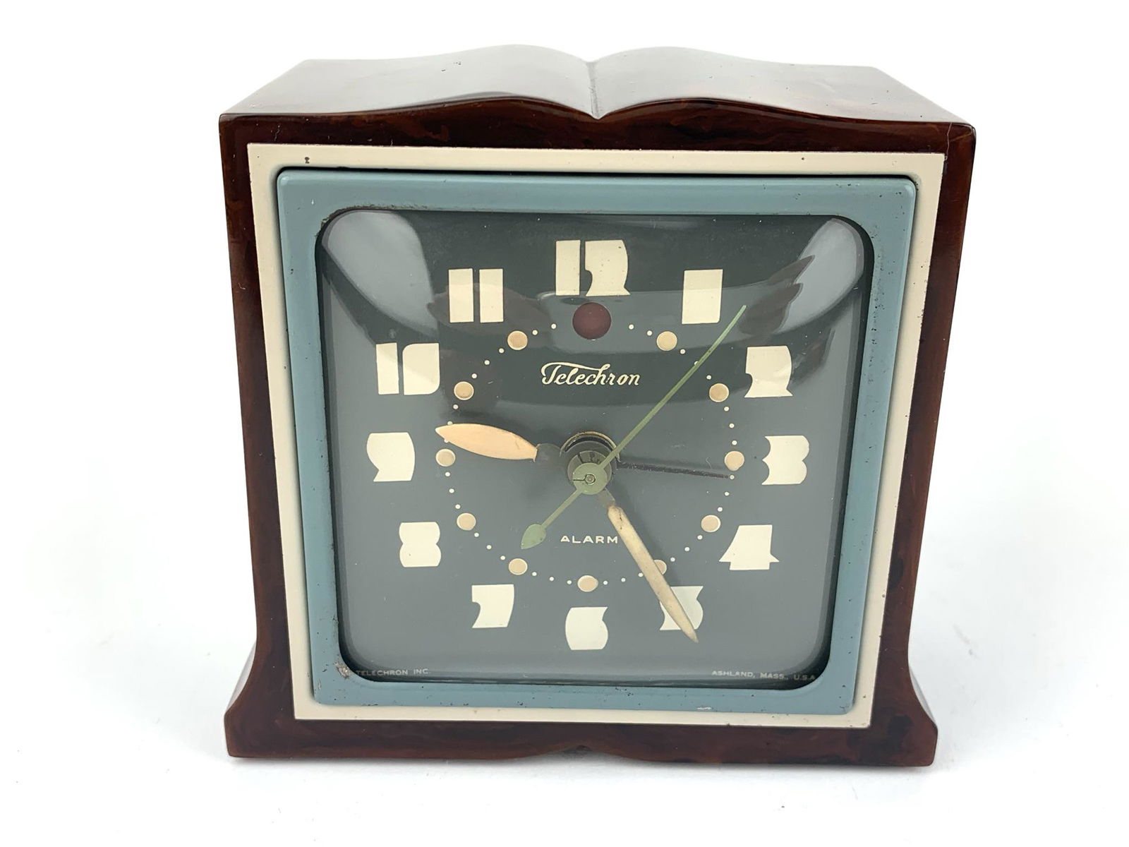 Telechron Art Deco Brown Bakelite Clock (1 of 5)