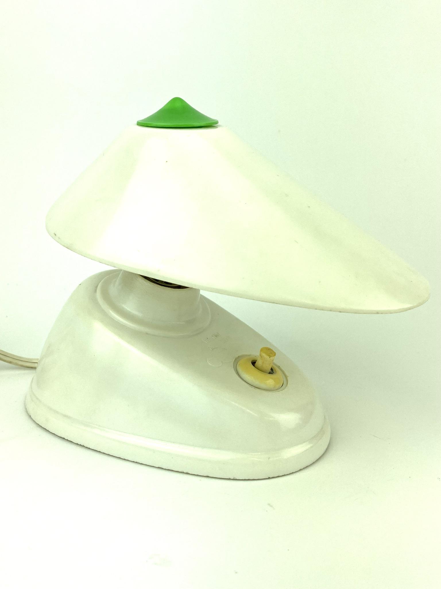 Art Deco Bauhaus 1930s Zukov Bakelite Breast Lamp (1 of 7)