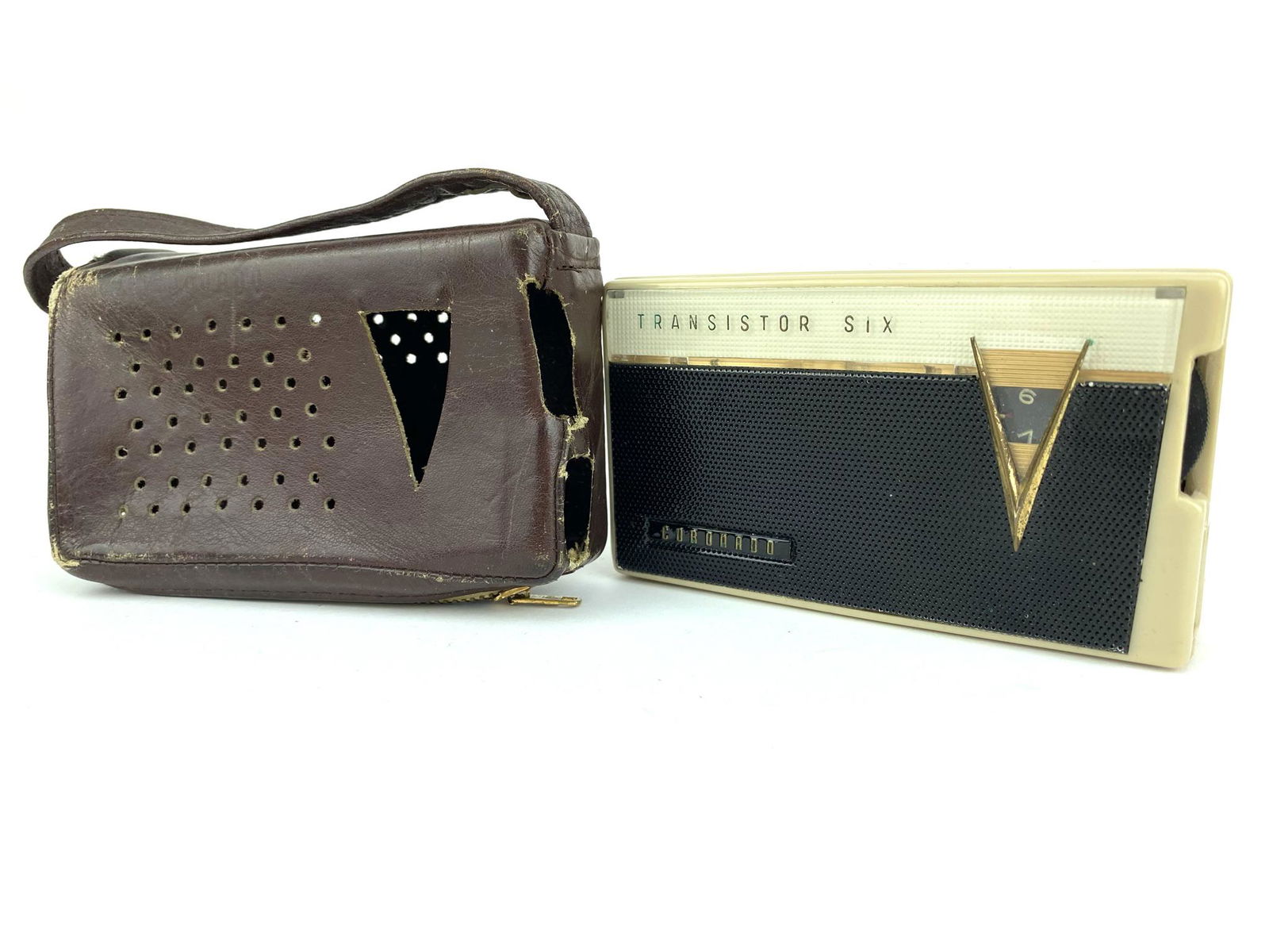 Vintage Coronado 6 Model RA50-9902 Transistor Radio (1 of 6)