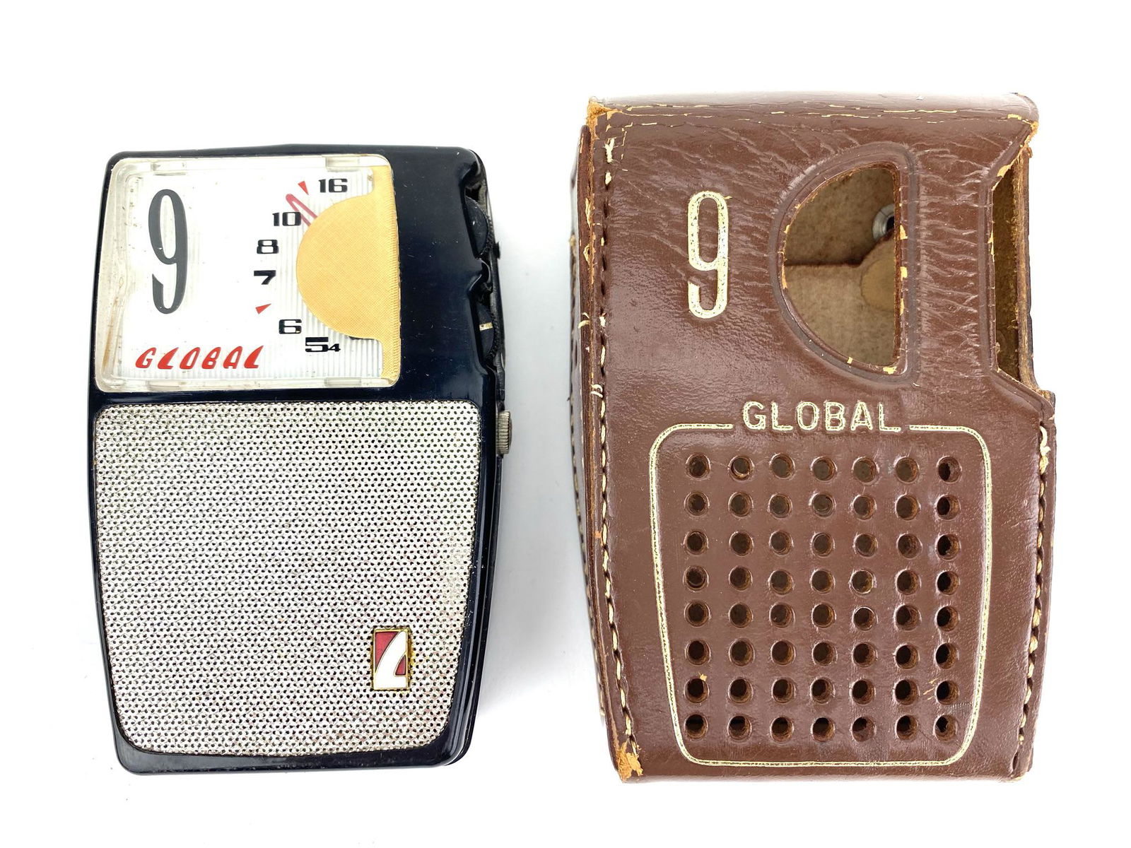 Vintage Global 9 Transistor Radio with Case (1 of 4)