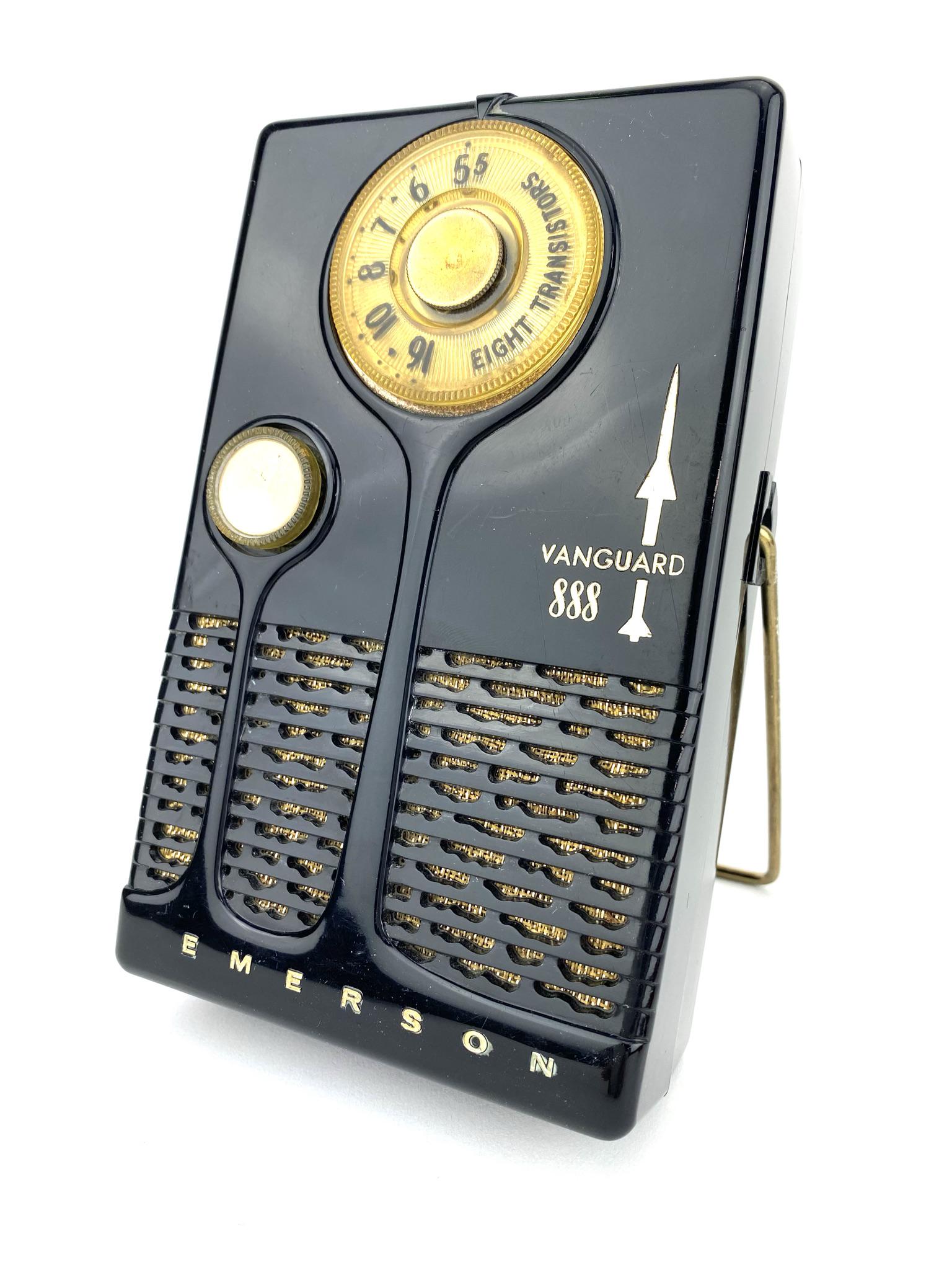 Vintage Emerson Vanguard 888 Transistor Pocket Radio (1 of 6)