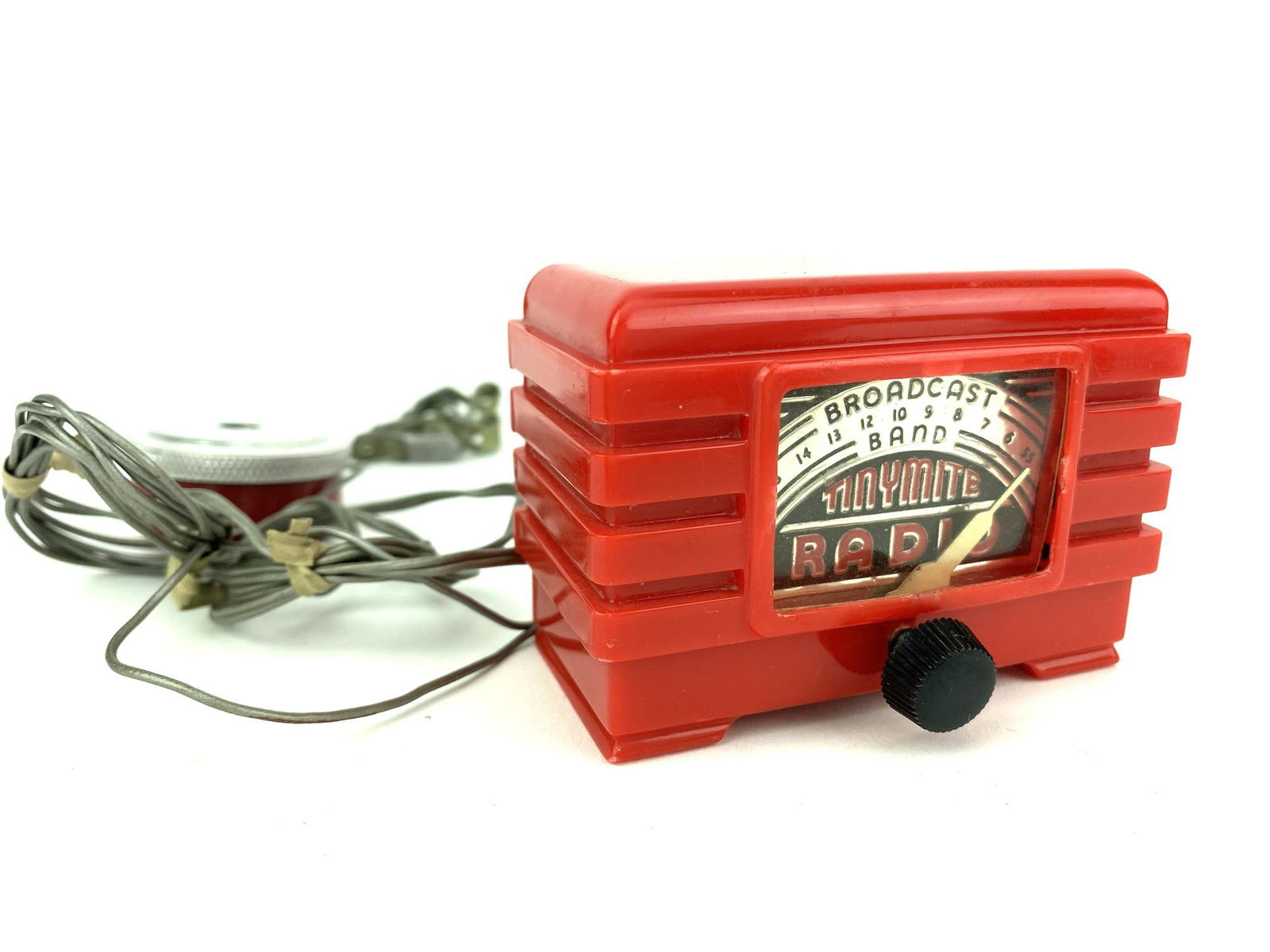 Vintage Tiny mite Miniature Broadcast Band Radio (1 of 4)
